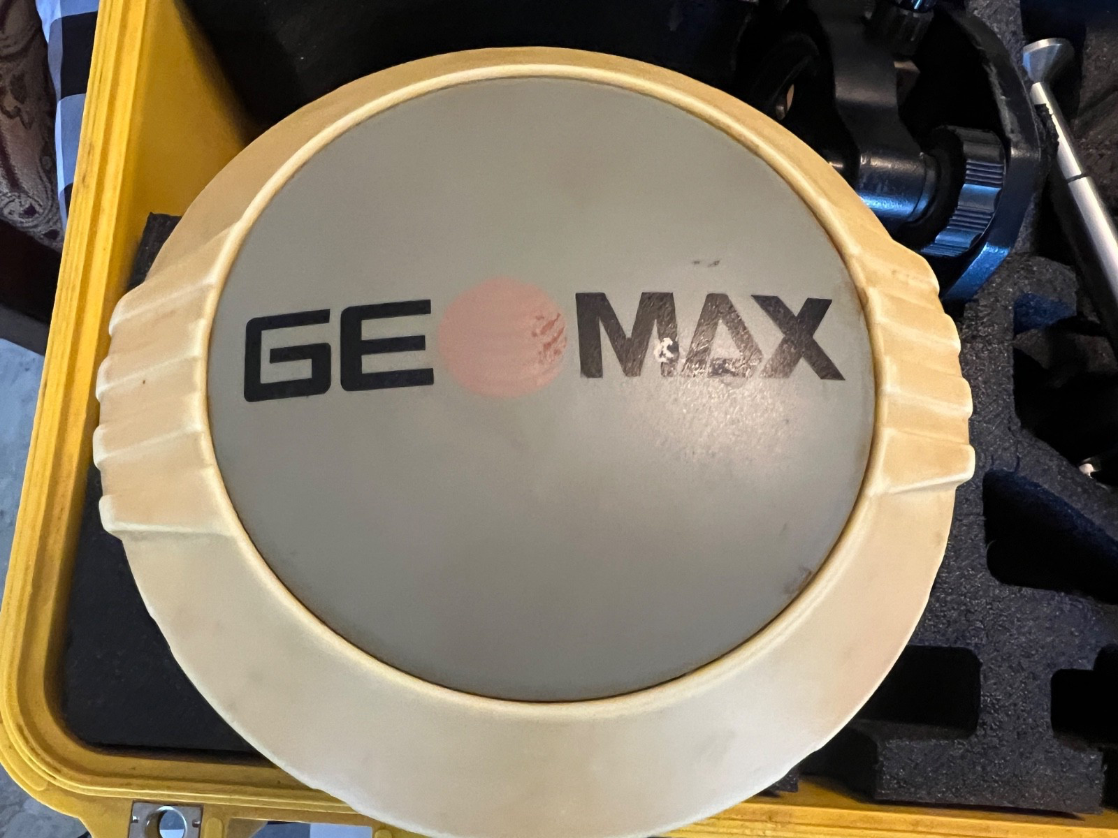 GeoMax Zenith 35 Pro Base and Rover GSM-UHF and Carlson Surveyor 2 Controller