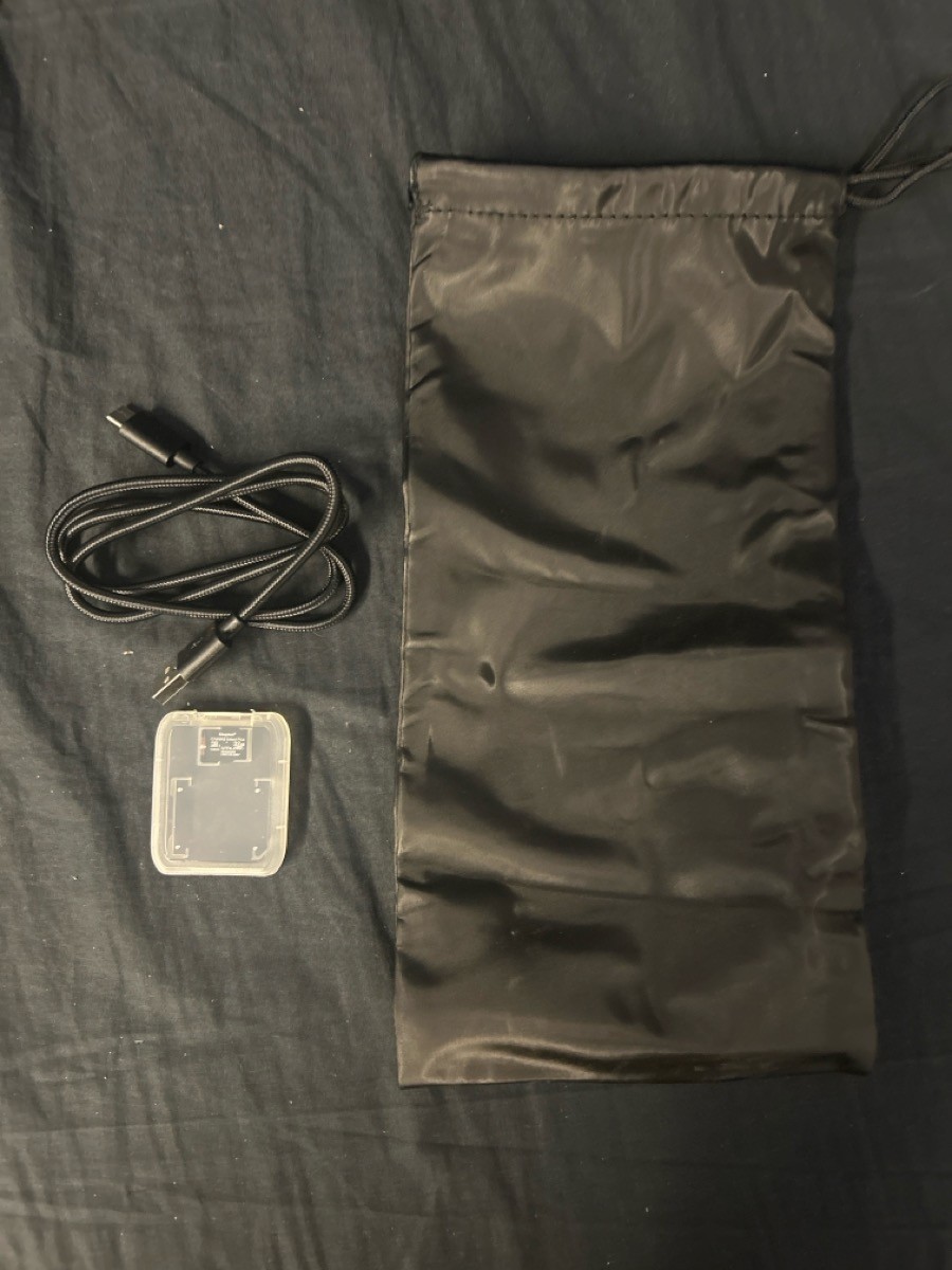 VEVOR SC240N HANDHELD THERMAL IMAGING CAMERA W/ 32GB MICRO-SD CARD (B26006102)