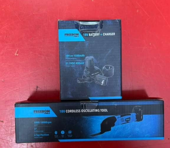 FREEDOM TOOLS CORDLESS OSCILLATING TOOL WITH BATTERY AND CHARGER