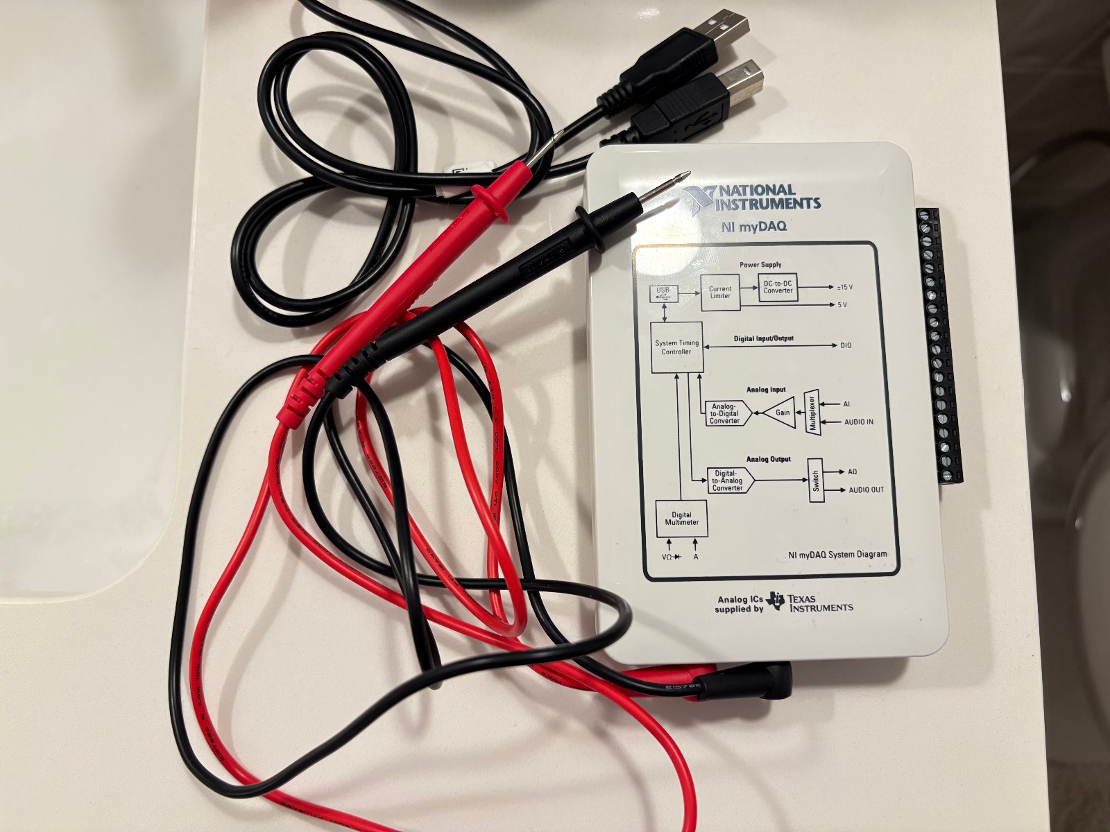 National Instruments NI myDAQ Data Acquisition DAQ LabVIEW w/ Probes USB Disc