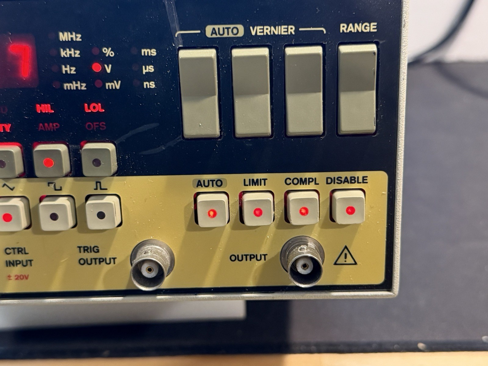 HP 8116A Pulse Function Generator 50MHz Hewlett Packard Working