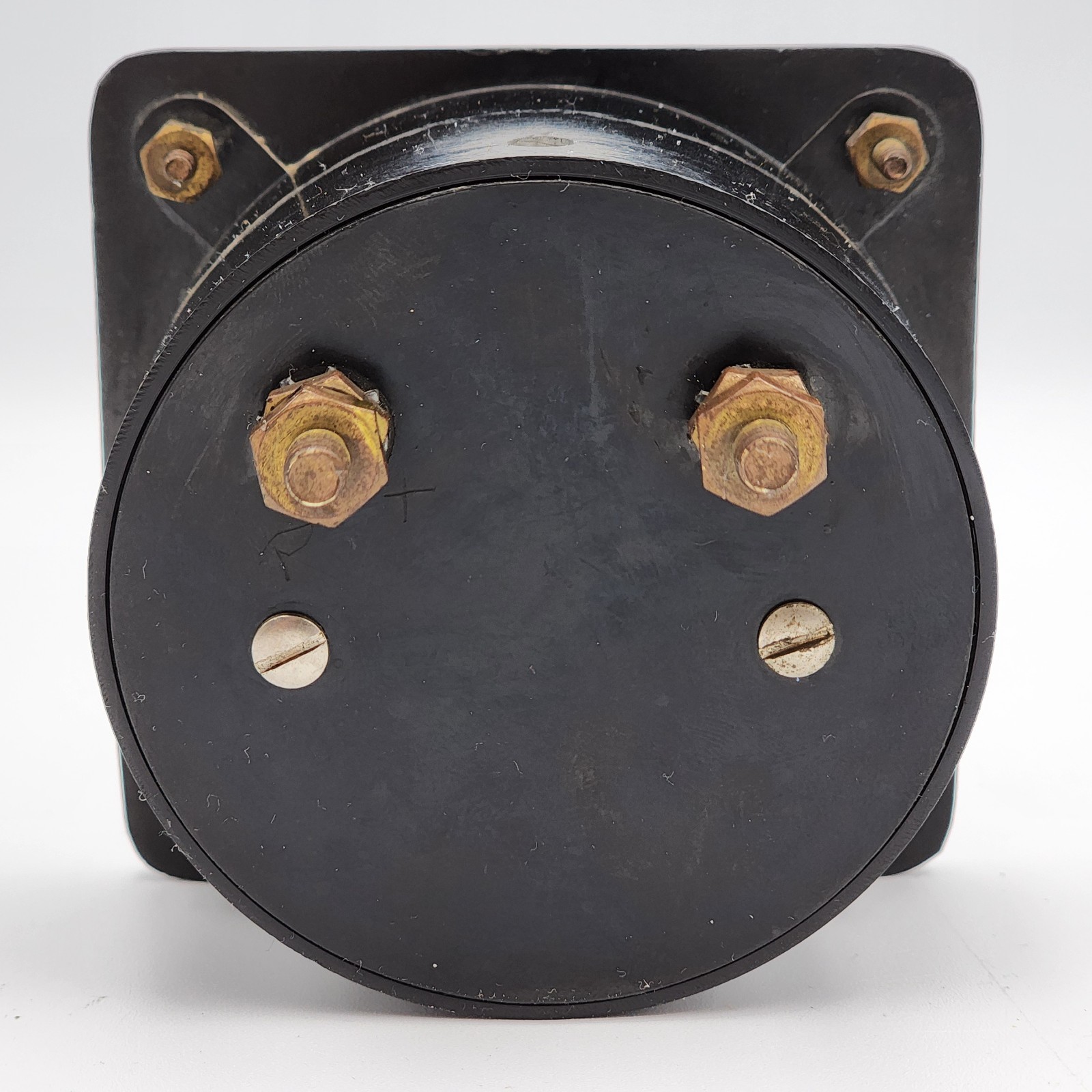 UNBRANDED PANEL MOUNTED VOLTS METER. (UNTESTED)
