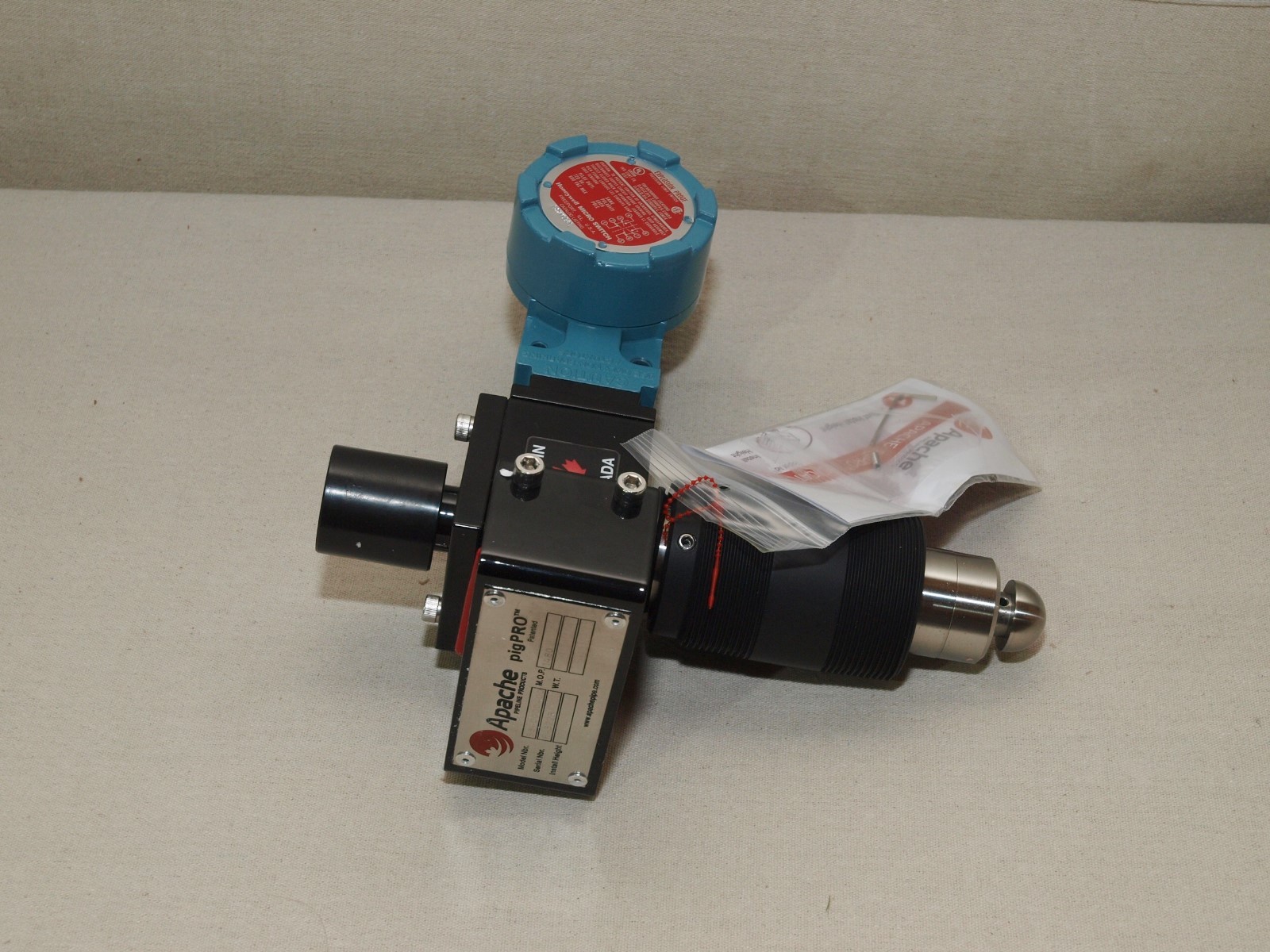 Apache 53000000 pigPro 53 Passage Indicator set at 1480psi – Honeywell LSXYDB4L