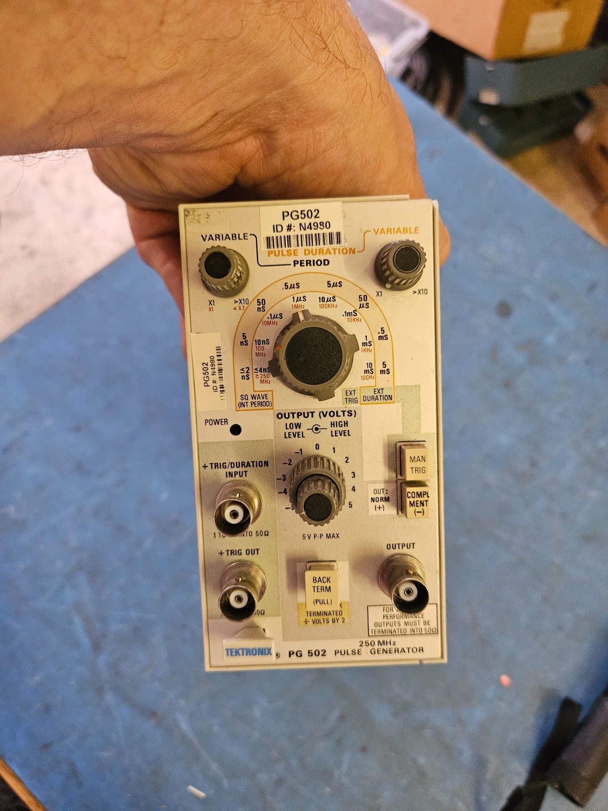 Tektronix PG-502 Pulse Generator – Has output, needs some work, sold AS-IS
