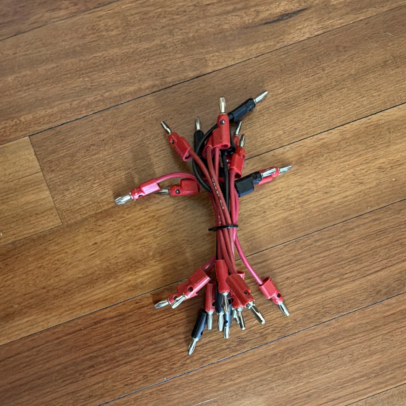 Pomona Red/Black 4mm Banana Plug Set 12 6in an 16 18in 4 48 in