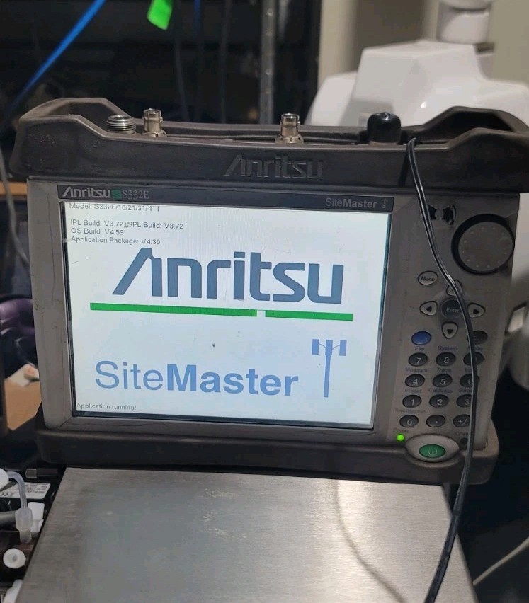 Anritsu S332E Cable and antenna analyzer Spectrum analyzer Touchscreen