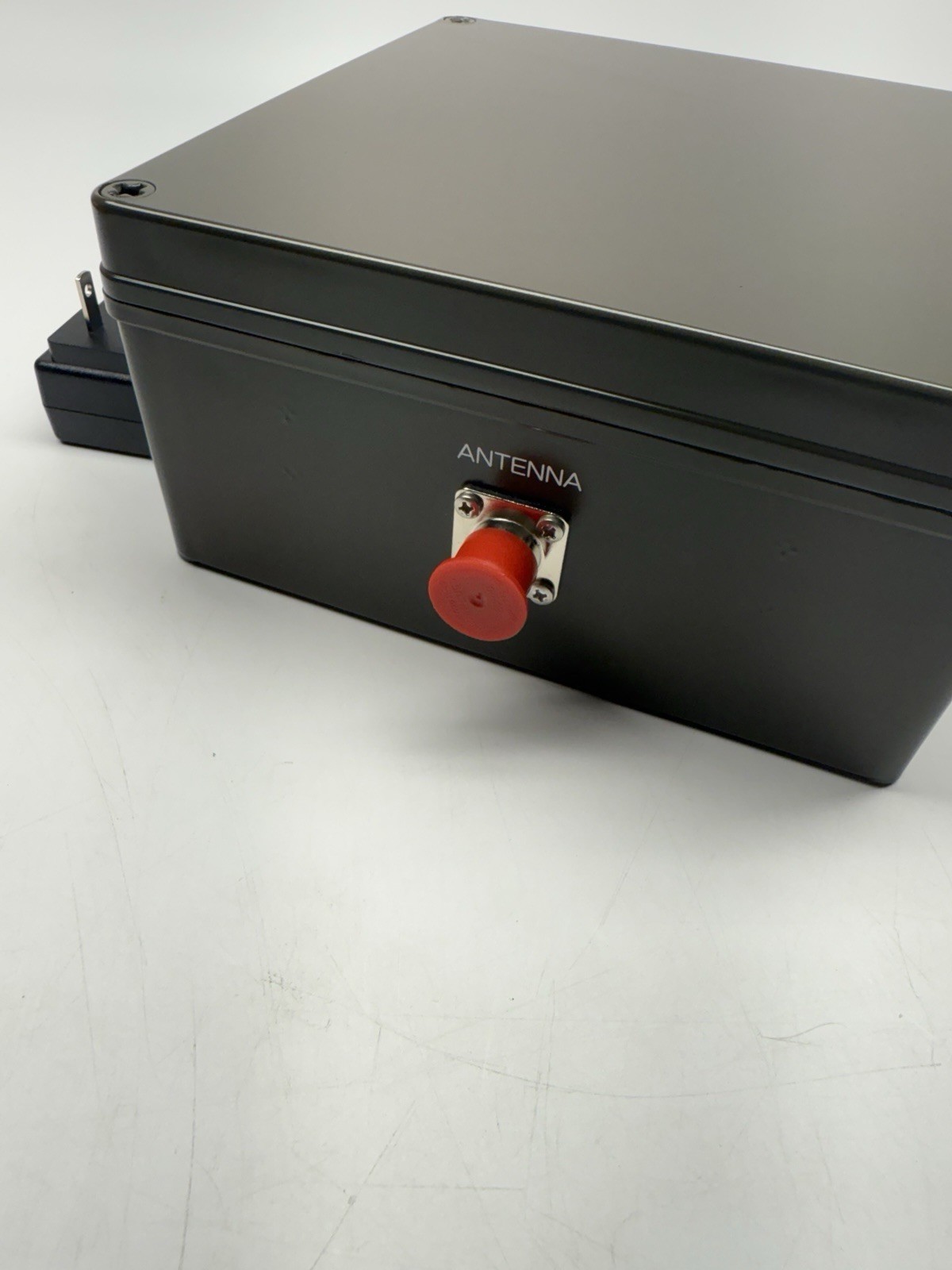 GPS Networking NVGLCDLA30RPDC Variable Gain Line Amplifier 0-30dB Enclosure