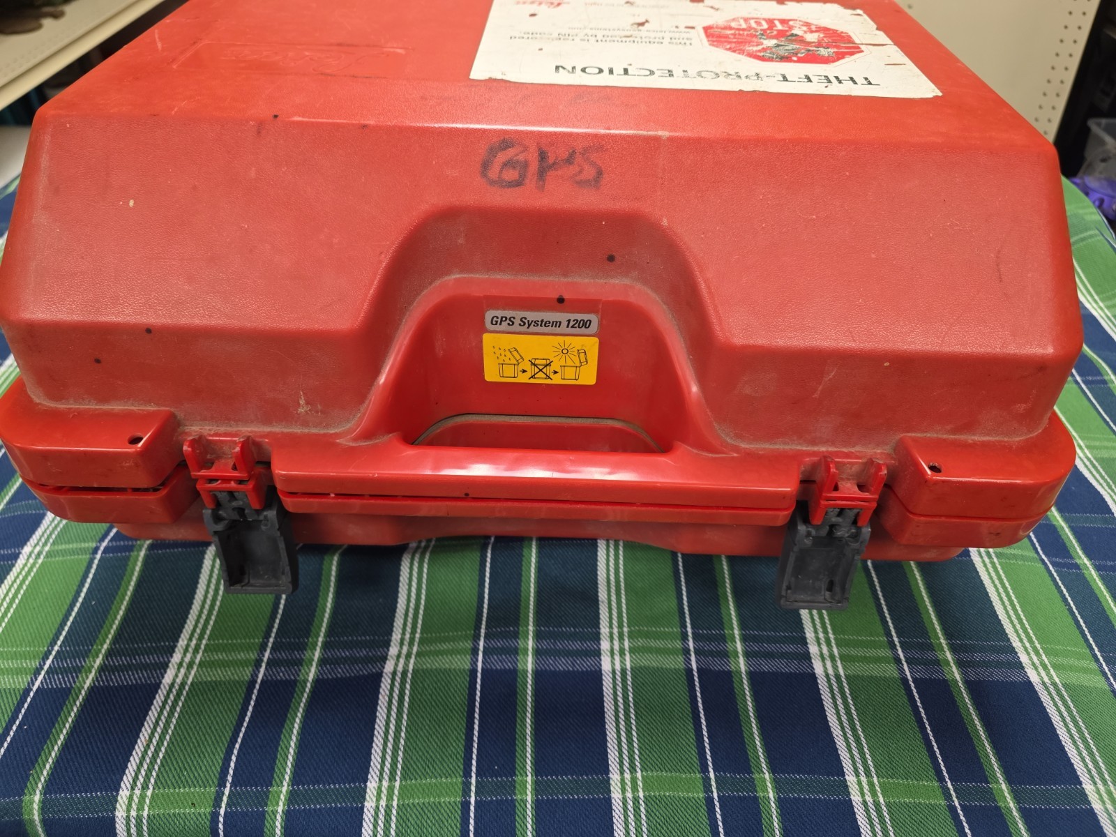 Transport Case Leica System 1200 includes untested 1200 and 1202 GPS Antenna