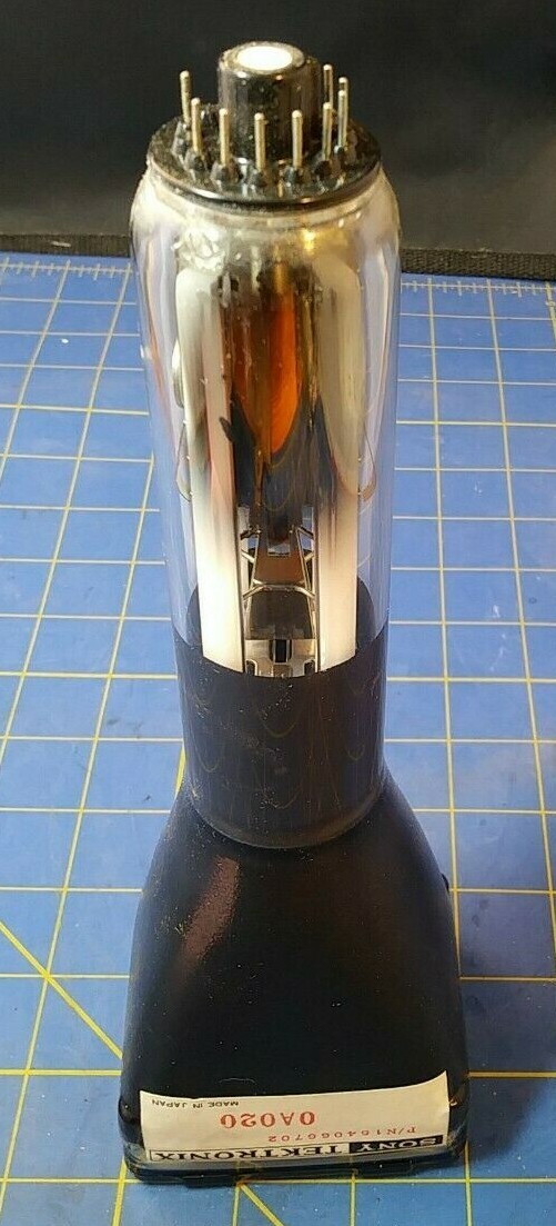 SONY/TEKTRONIX 0A020 rectangular CRT o’scope tube