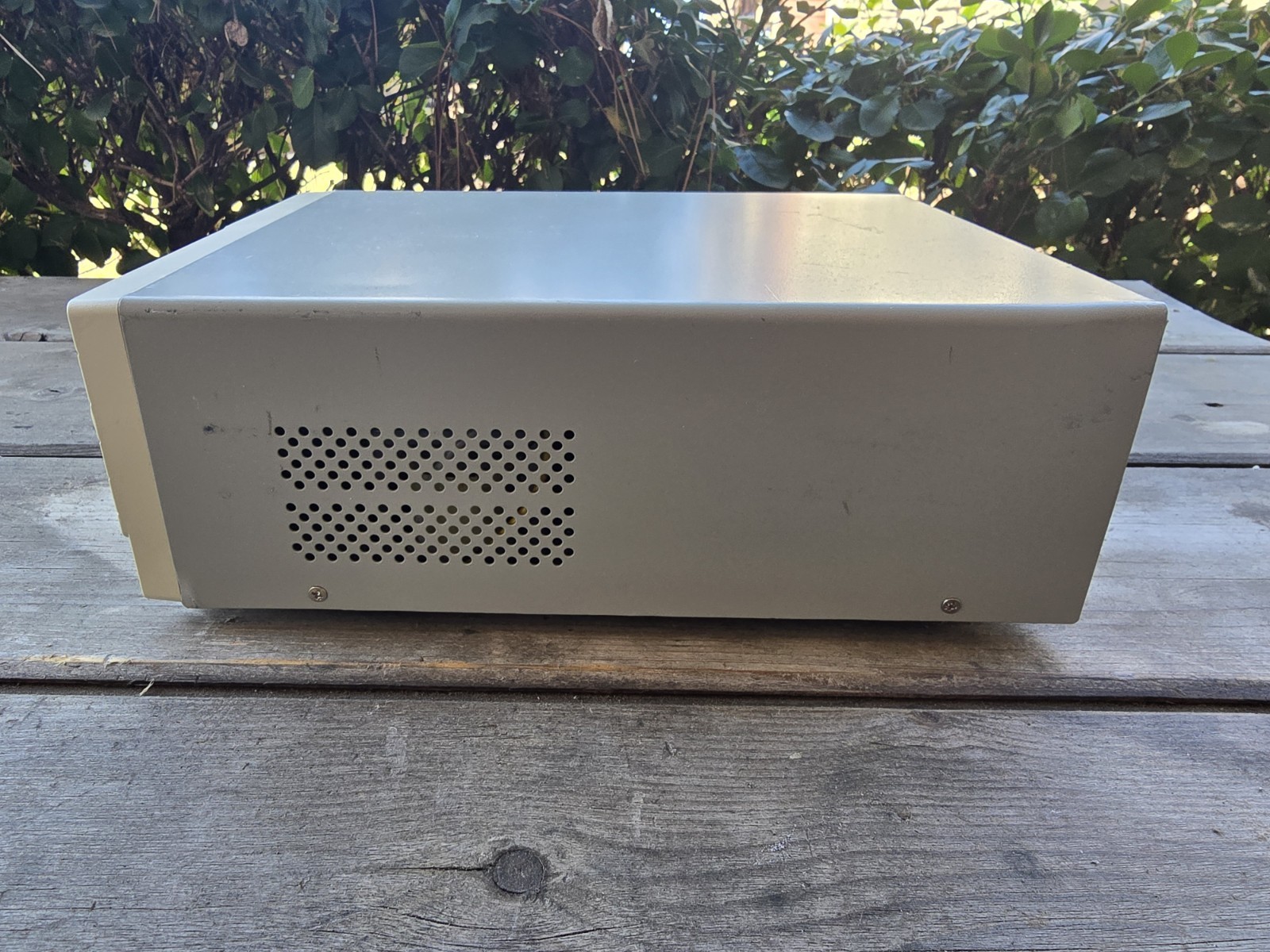 GW Instek PSP-2010 0-20V, 0-10A DC Power Supply