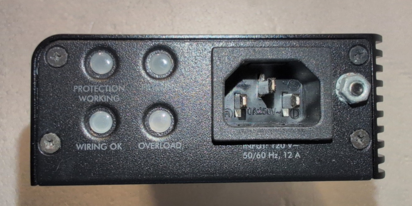 APC C2 power filter with 2 AC/V type outlets 120V 12A/Tested Working