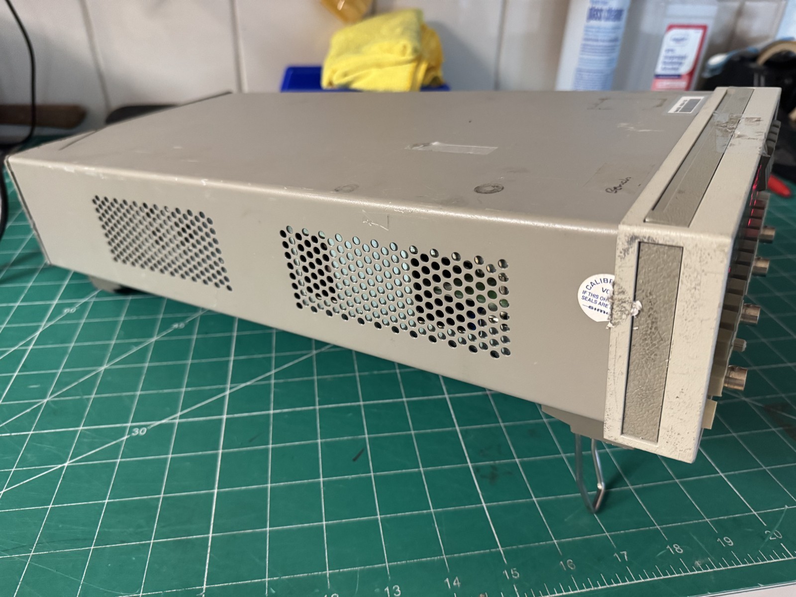 HP 8116A Pulse/Function Generator 50MHz – Tested