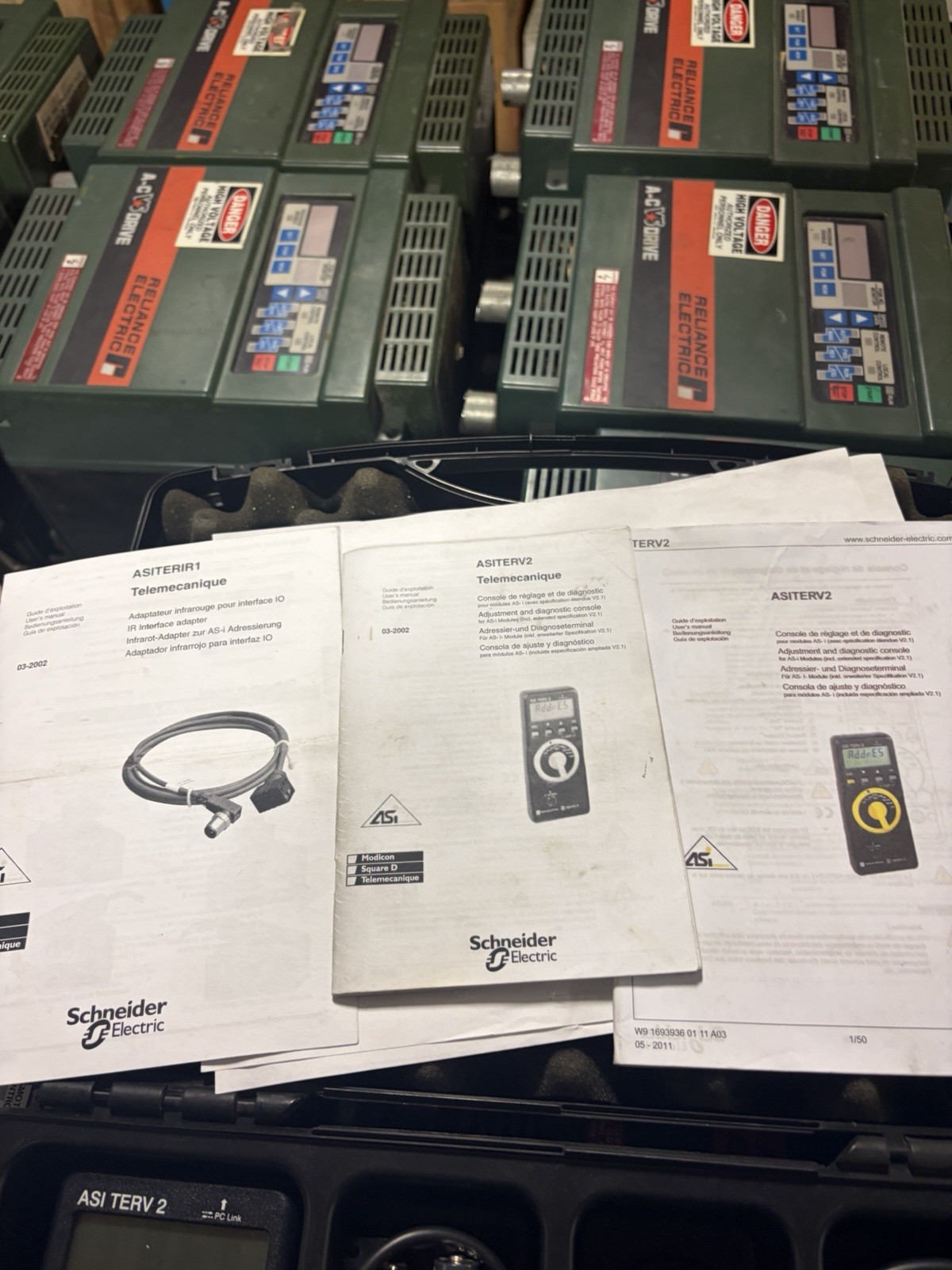 NEW SCHNEIDER ELECTRIC ASITERV 2SET ASITERV2SET