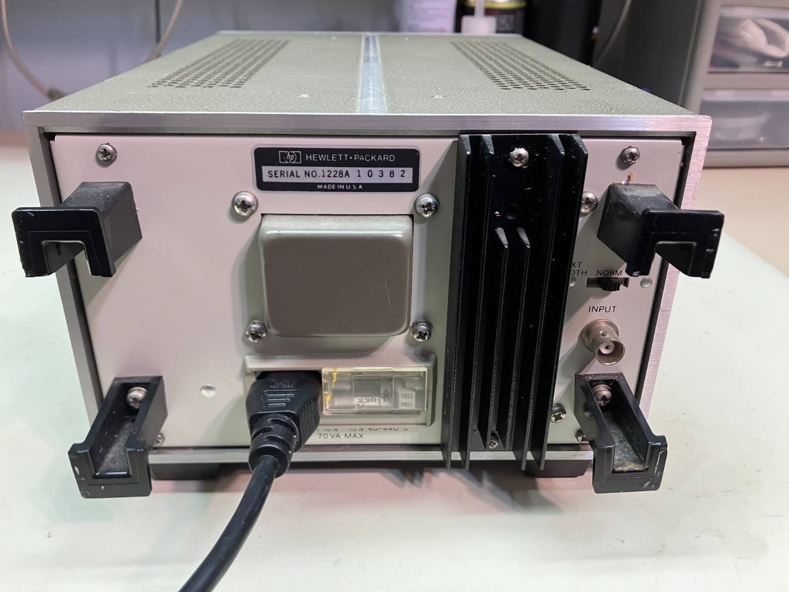HP 8012A Pulse Generator, 1Hz-50MHz, 20ns-1s Period, ±2.5V Offset, 115/230VAC