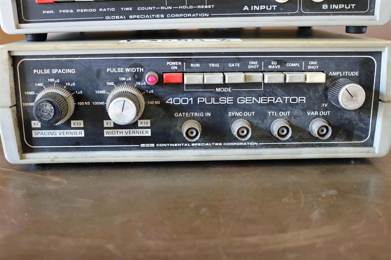 4001 Pulse Generator & 5001 Universal Counter Timer, Global Specialites – E3054
