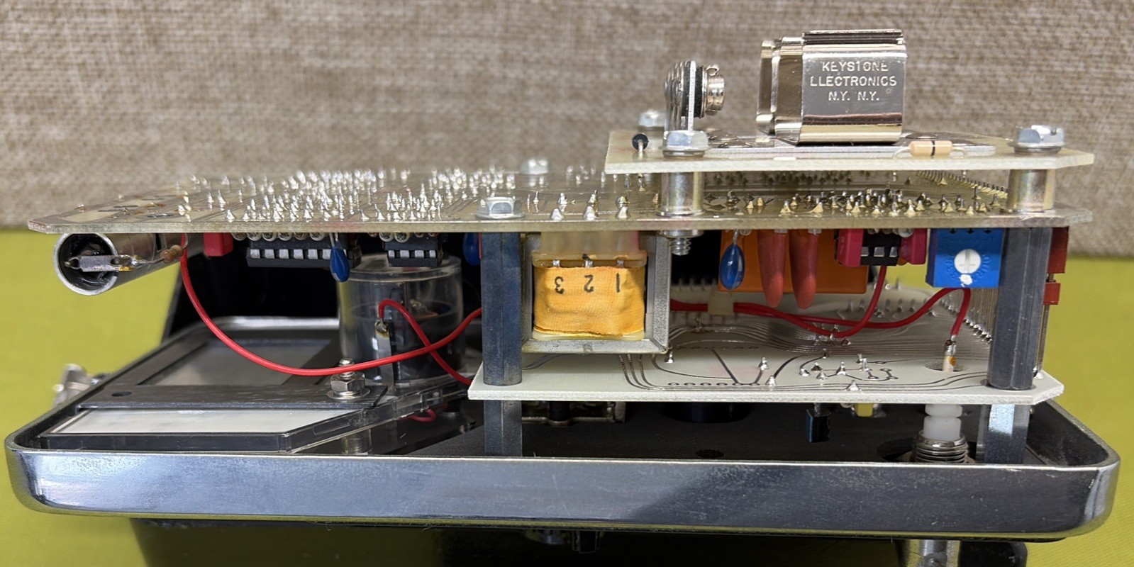 Bicron Surveyor 2000 Meter Geiger Counter