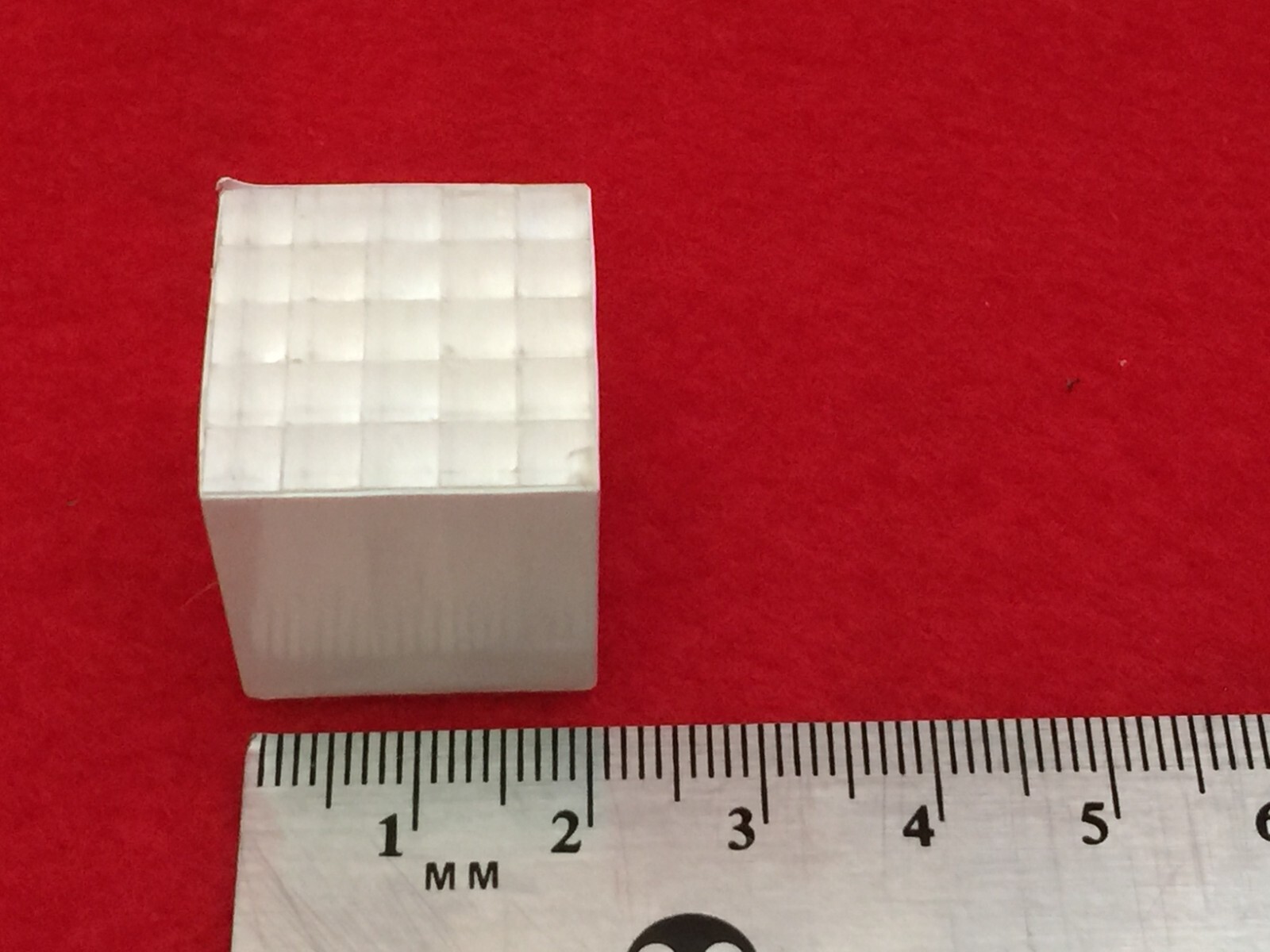 LYSO 5X5 Crystal Pixel Array (25 pieces) Hi-Energy Gamma Radiation Scintillator