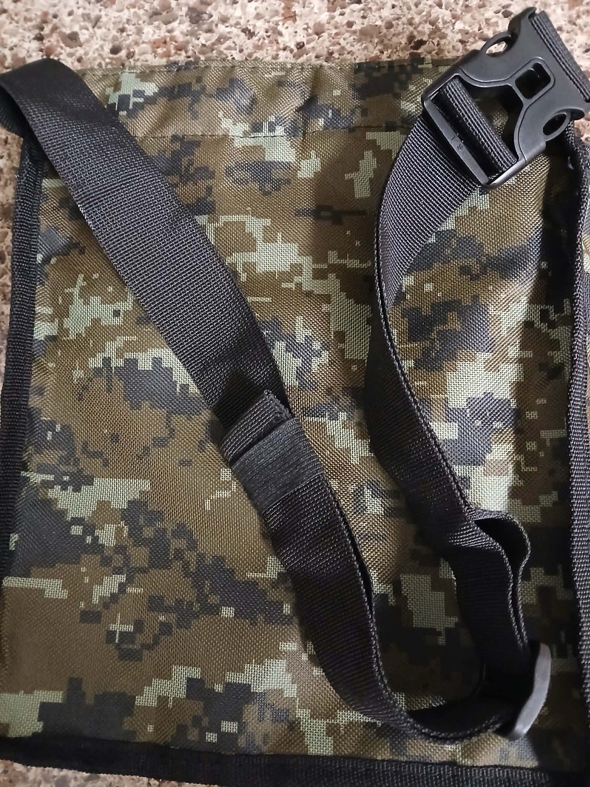 CKG Camouflage Finds Pouch Metal Detector Accessory Bag with Shoulder Strap