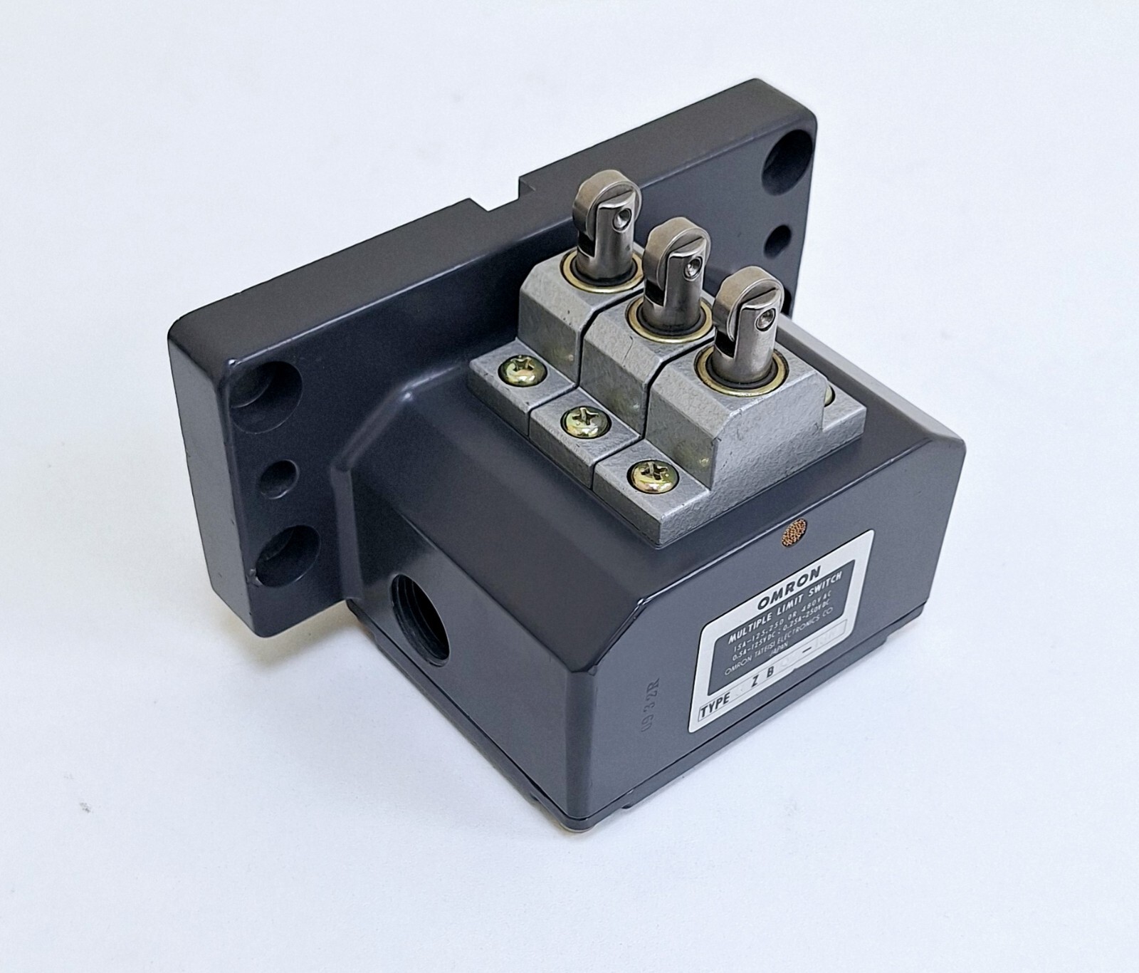 Omron 3ZBQ2-13N Multiple Limit Switch