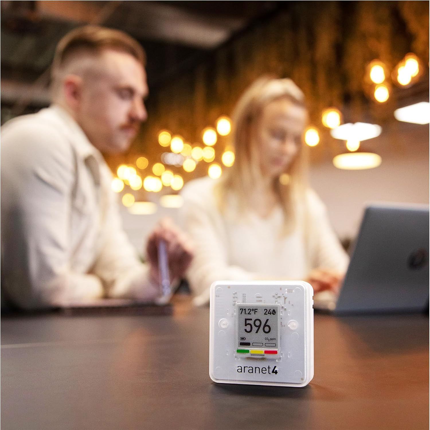 SAF Aranet4 Home: Wireless Indoor Air Quality Monitor for Office or White