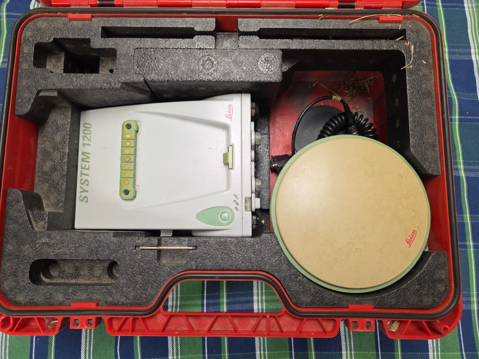 Transport Case Leica System 1200 includes untested 1200 and 1202 GPS Antenna