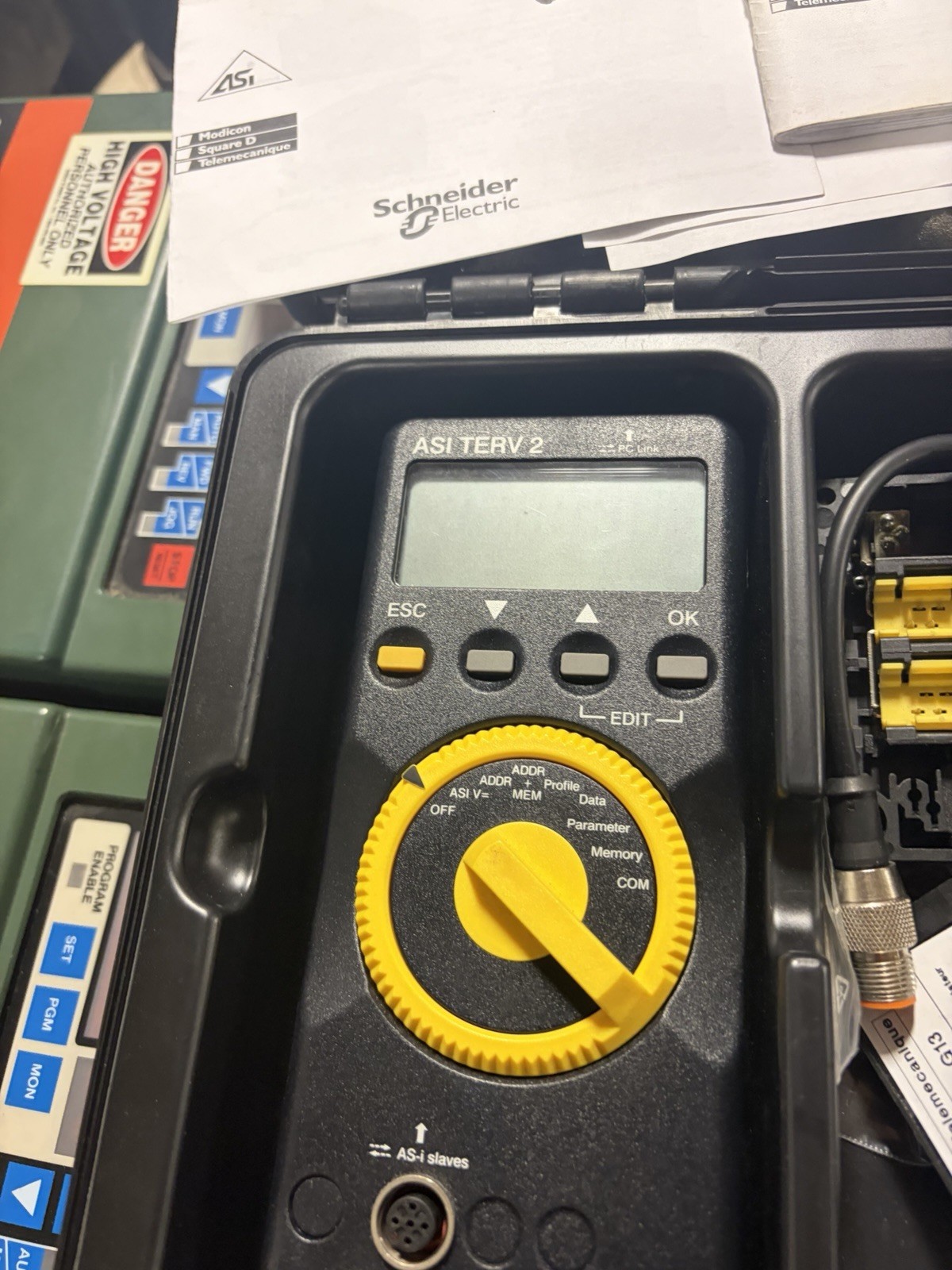 NEW SCHNEIDER ELECTRIC ASITERV 2SET ASITERV2SET