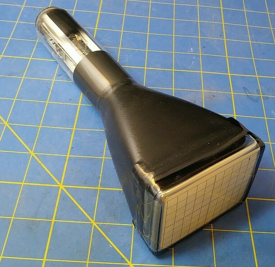 SONY/TEKTRONIX 0A020 rectangular CRT o’scope tube