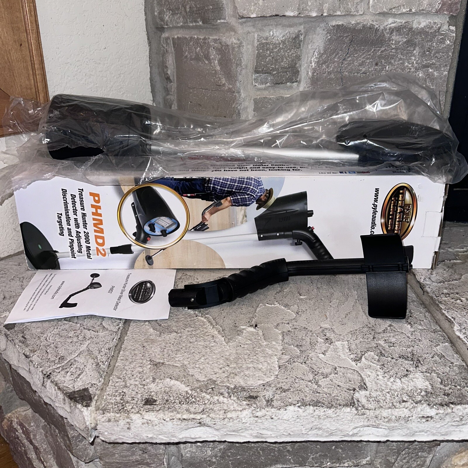 New In Box Pyle PHMD2 Treasure Hunter 2000 Metal Detector Headphone Jack