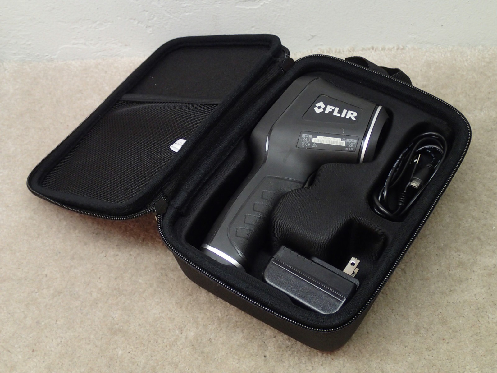 FLIR TG165 Thermal Imaging Camera Thermometer Works but Damage User Item