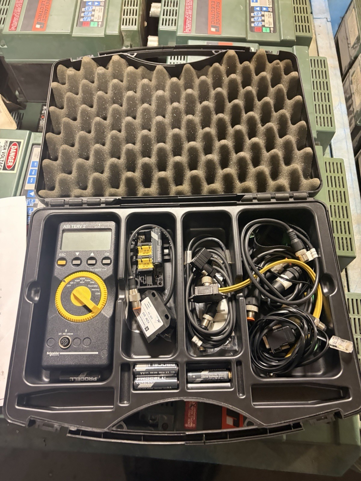 NEW SCHNEIDER ELECTRIC ASITERV 2SET ASITERV2SET