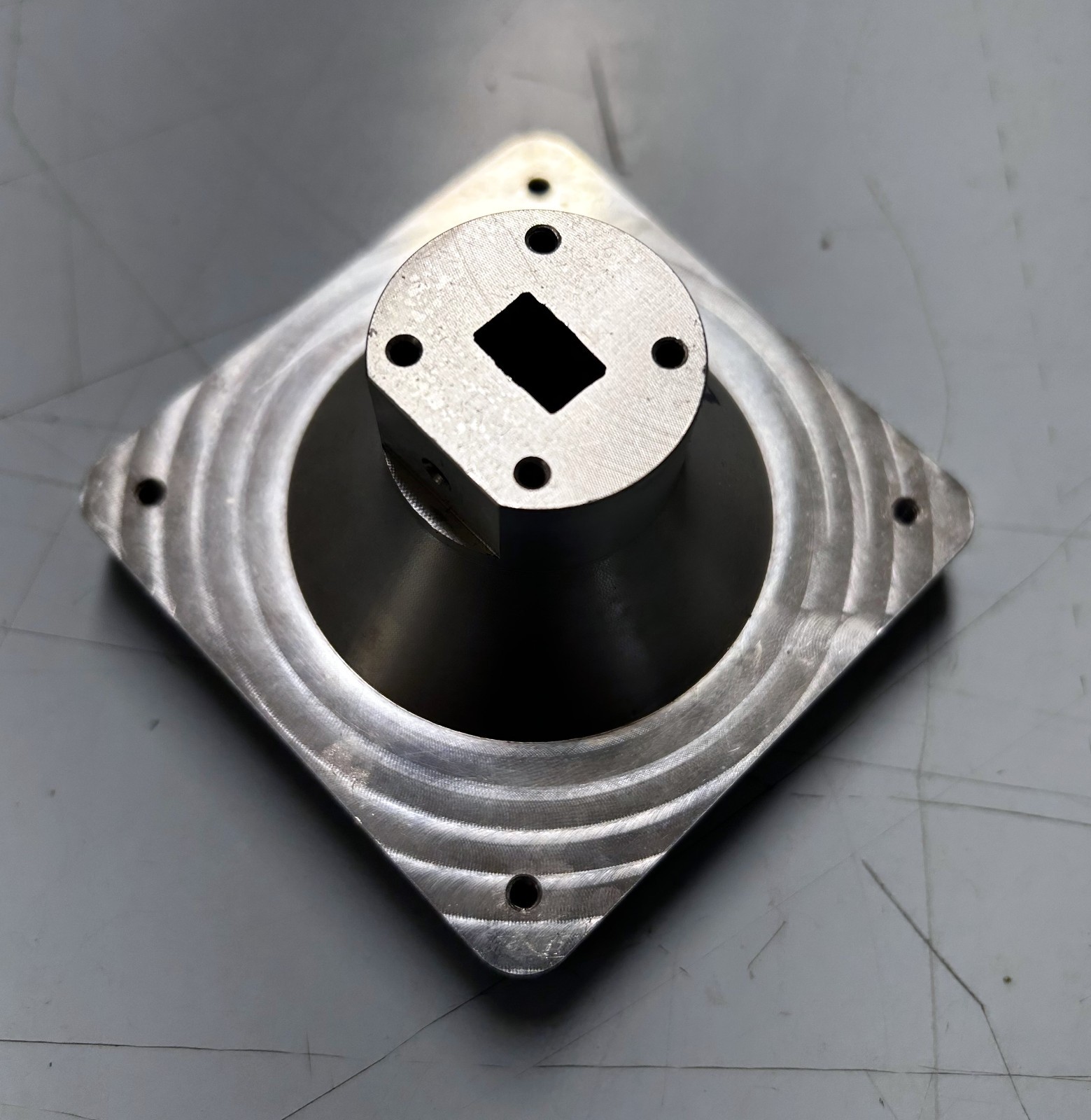 Metal Microwave Horn Antenna w/ Rectangular opening