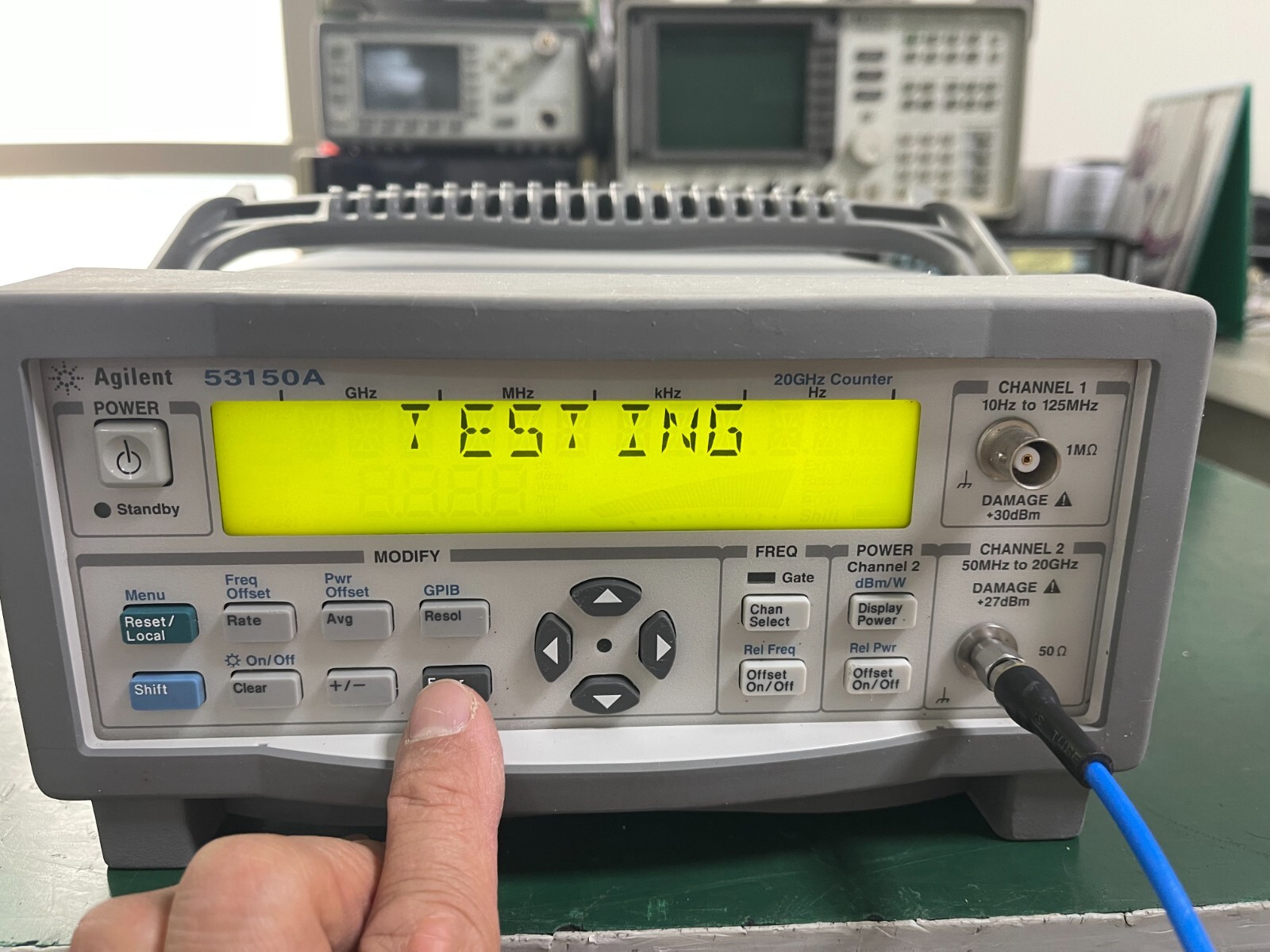 Agilent Keysight 53150A 10Hz-20GHz CW Microwave Frequency Counter _1097
