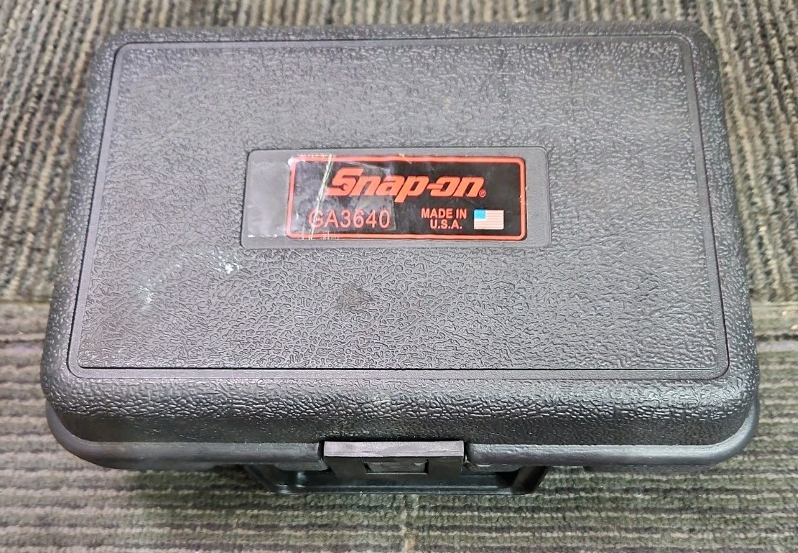 Snap-On Tools GA3640 1″ Range High Precision Dial Indicator Set