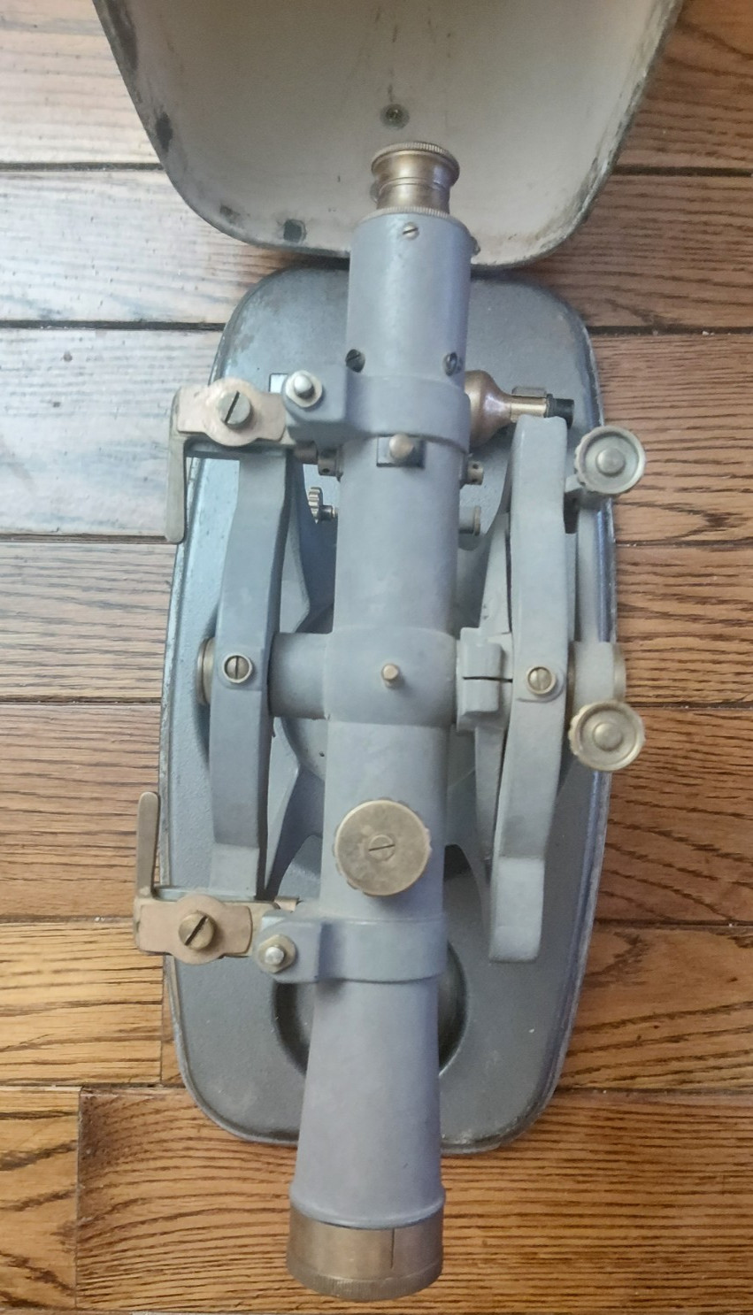 1960s VINTAGE DAVID WHITE INSTRUMENTS LAND SURVEYOR TRANSIT KIT w/ CASE