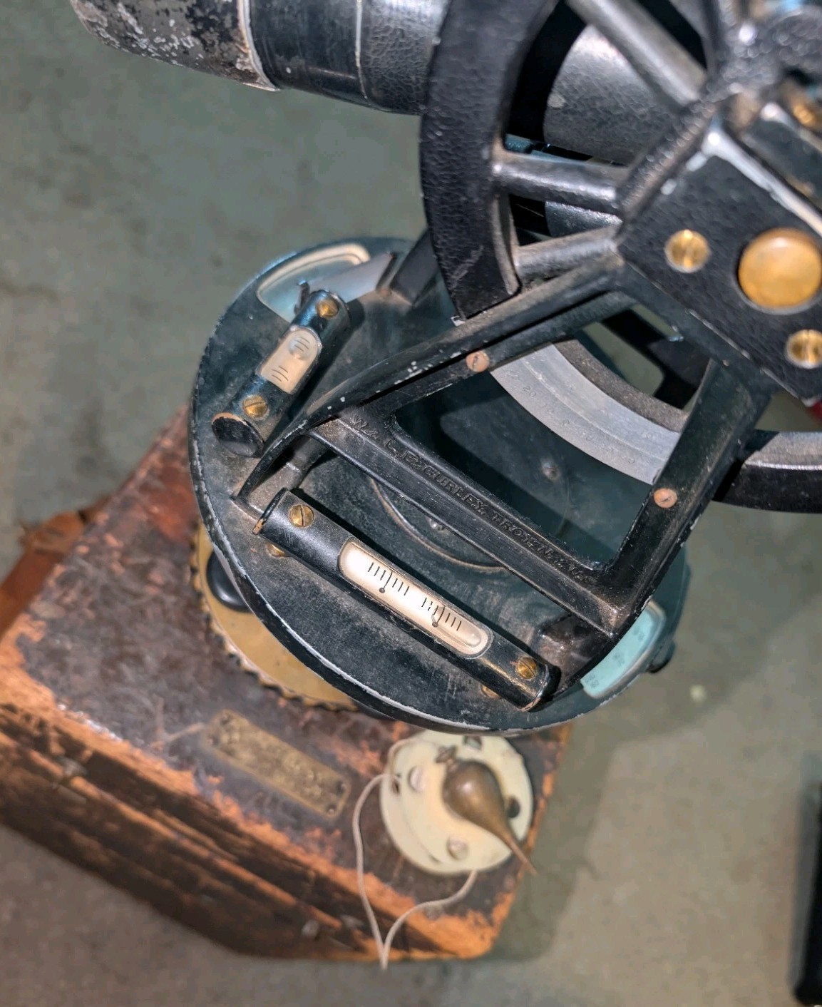 W.L. & E. Gurley Surveyor Transit .96ft Engineering Wood Box Vintage PLZ READ!