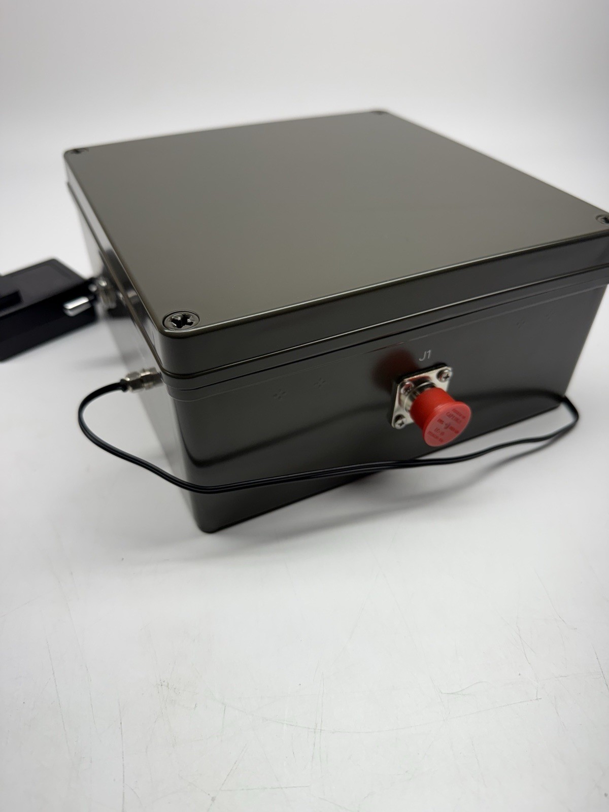 GPS Networking NVGLCDLA30RPDC Variable Gain Line Amplifier 0-30dB Enclosure
