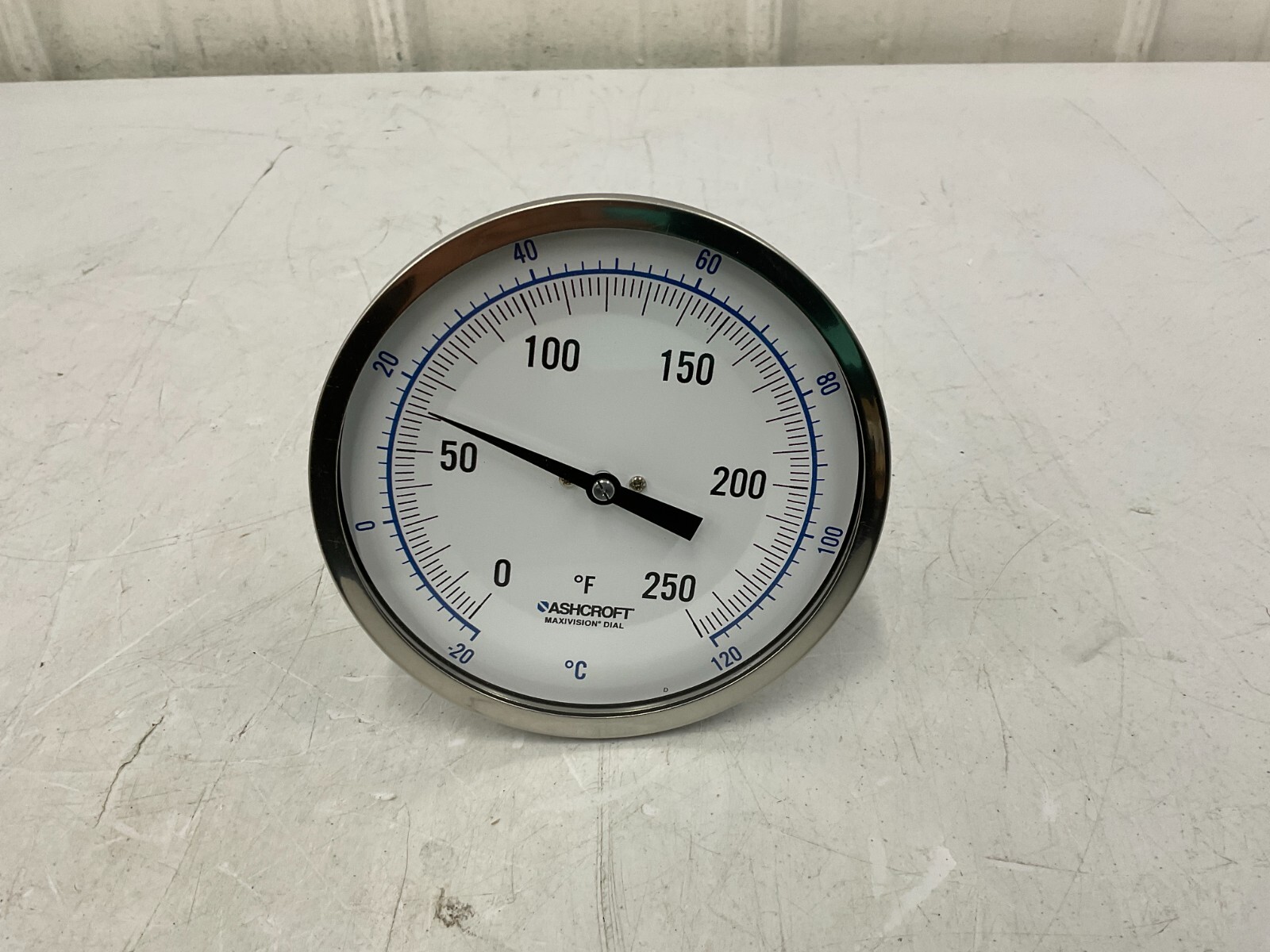 ASHCROFT – 50EI60E Dial Thermometer Adj-Angle, 0° to 250°F/-20° to 120°C
