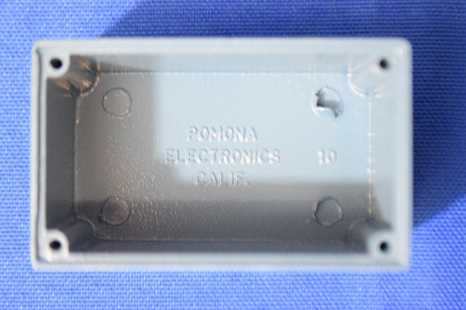 Pomona 2417 Shielded Box Size B (2.25X1.38X1.13) Blue Enamel w/ Cover (Qty. 5)