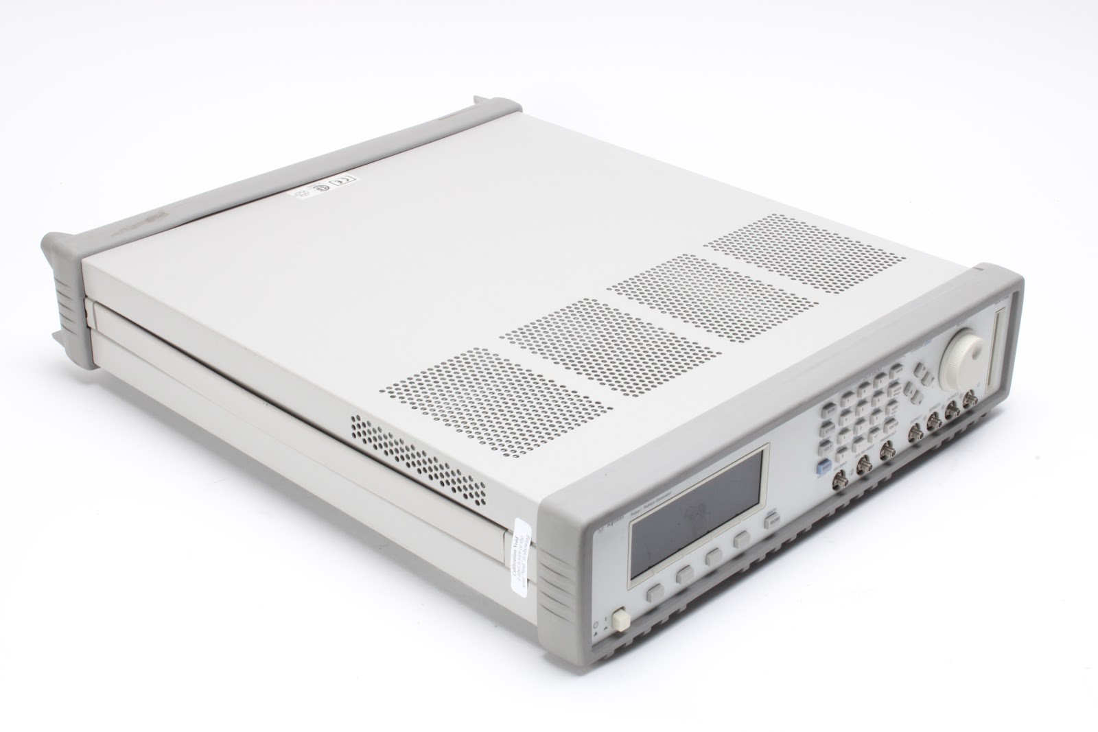 Agilent 81130A 400/660 MHz Pulse/Pattern Generator With 2x 81132A Output Cards