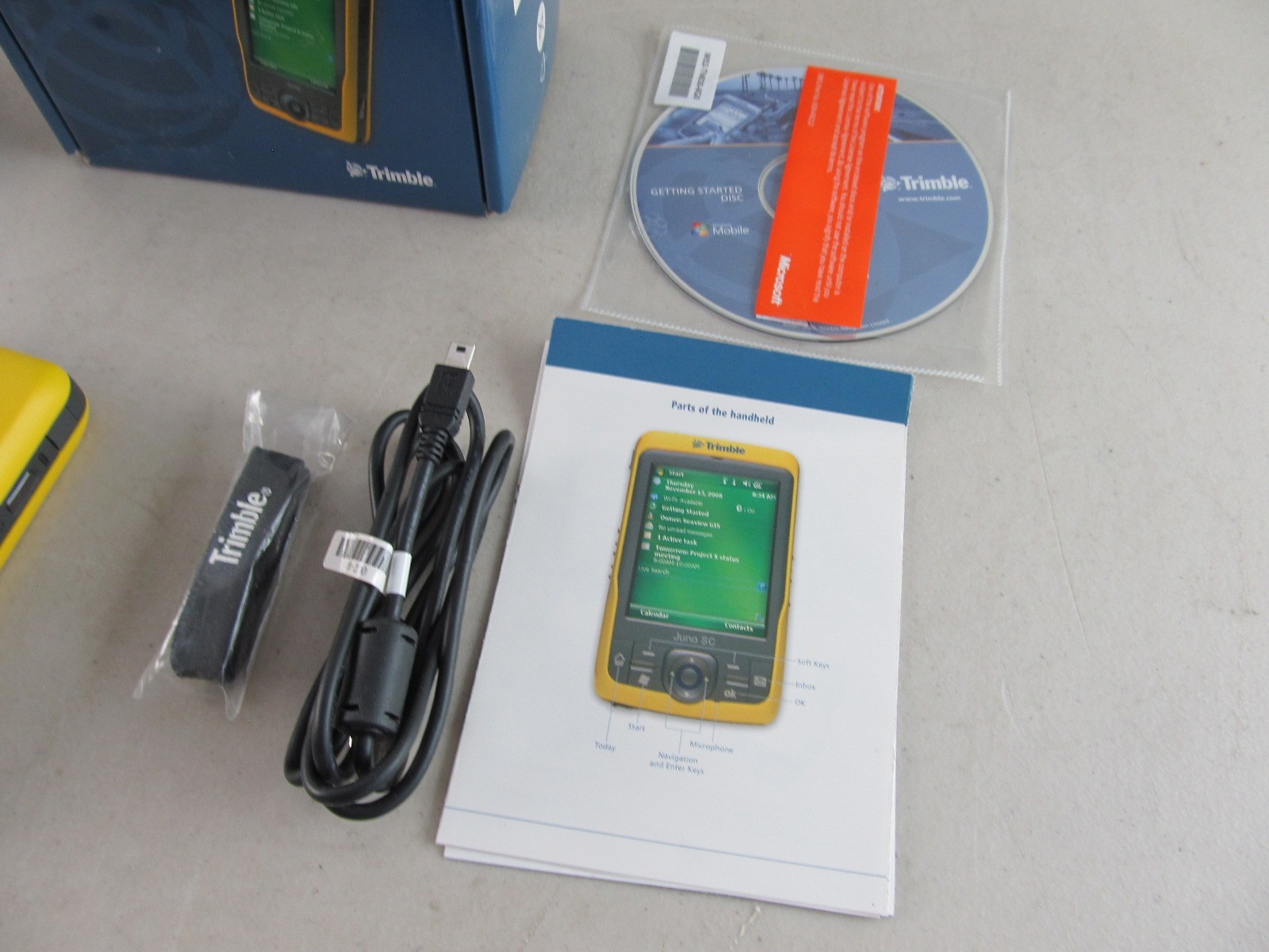 Trimble Juno SB GIS GPS Data Mapper w/ Battery, Box, Charger, CD