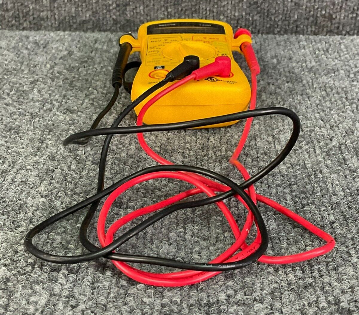INNOVA 3300 Digital Multimeter Tester Continuity Voltage DMM 27002