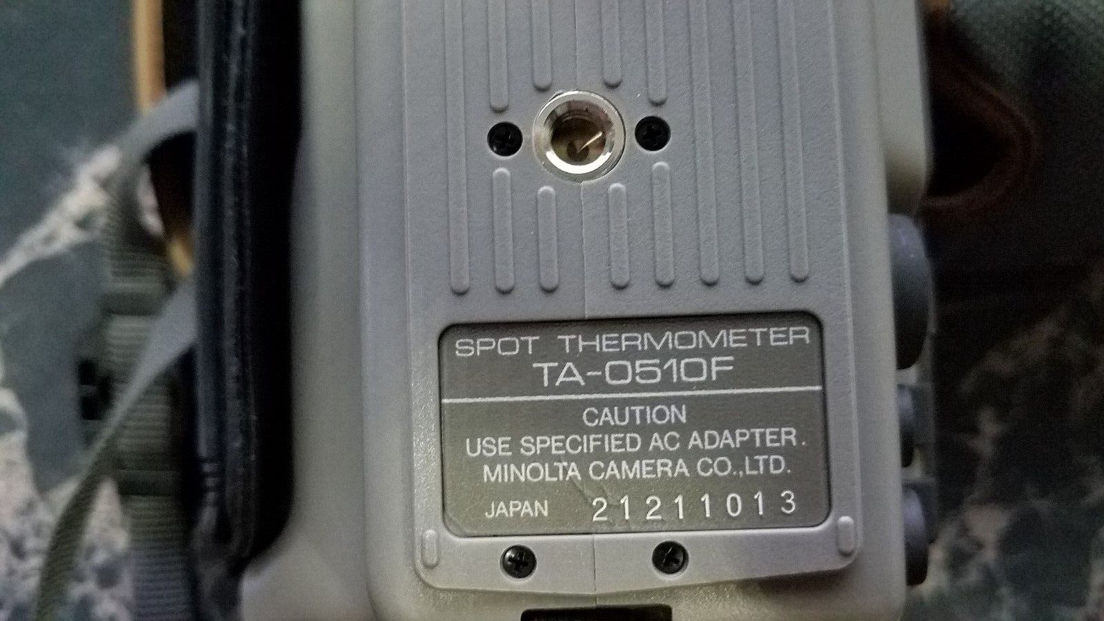 MINOLTA TA-0510F (Autofocus) AF SPOT Thermometer -50 to +1000 ° C