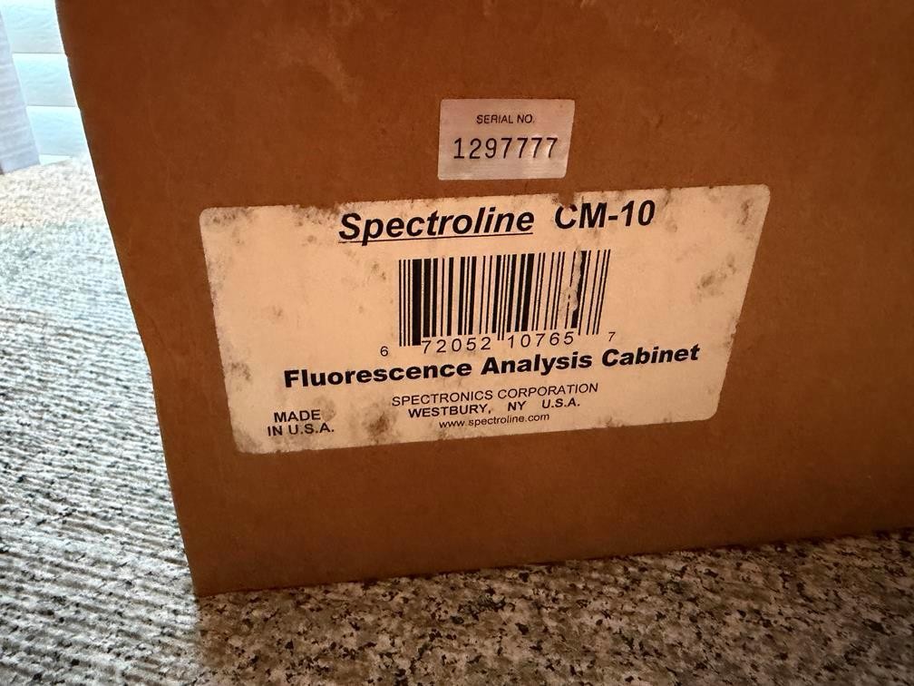 SpectroLine CM-10 Fluorescence Analysis Cabinet w EA-140 light – new in box!