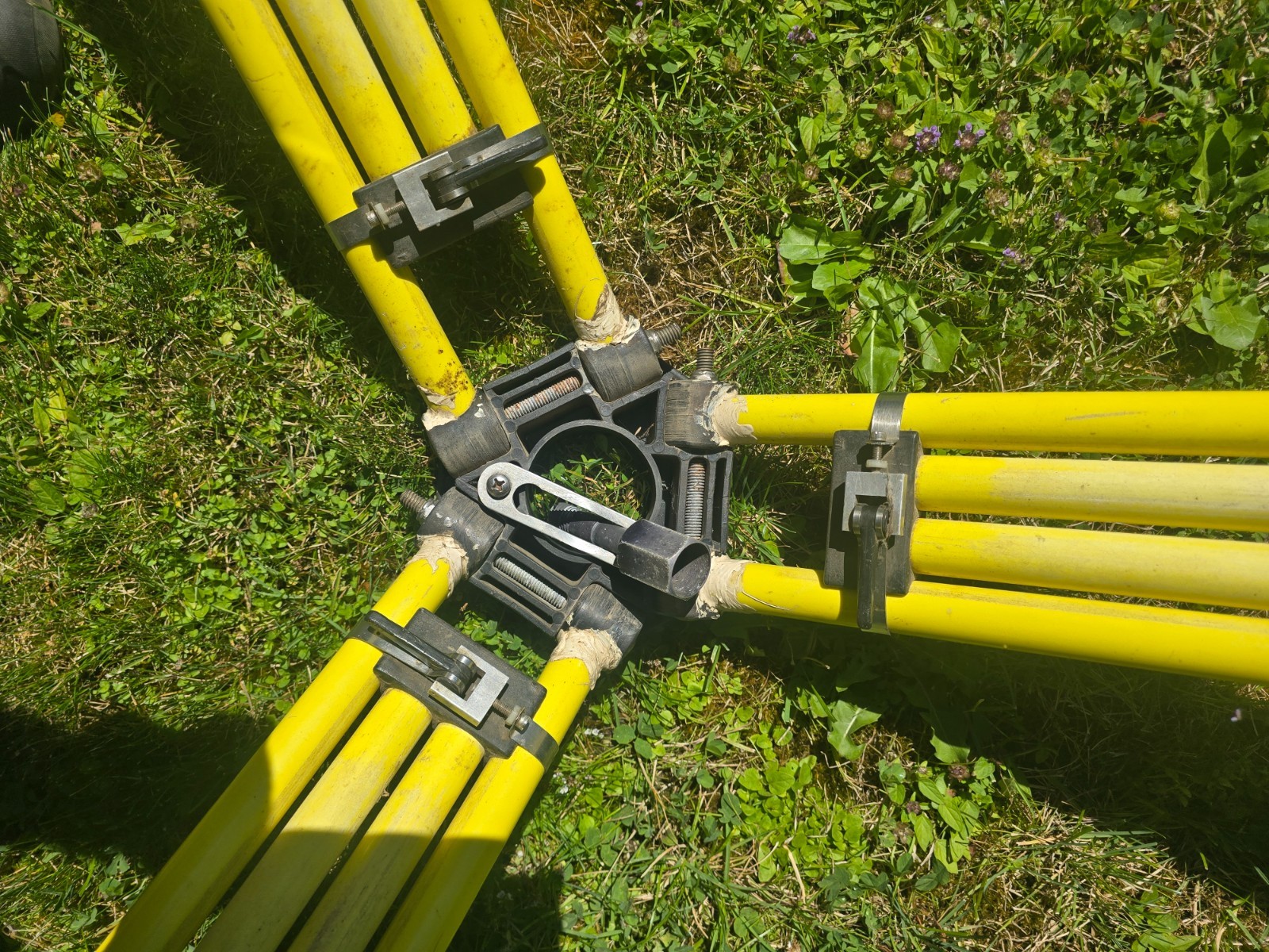 Dutch Hill Lightweight Heavy Duty Composite Land Surveyors Tripod