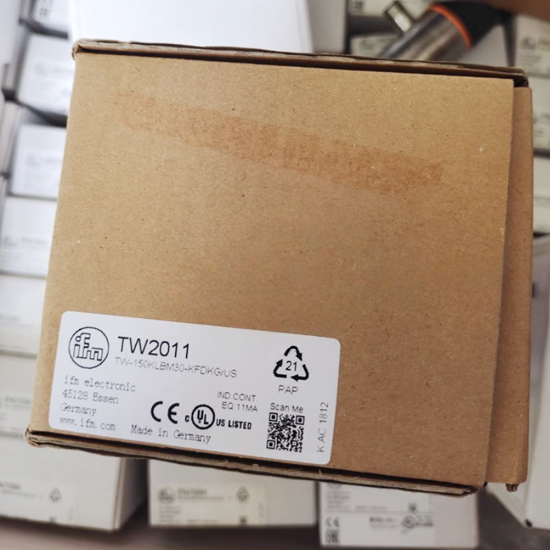 1PC NEW IFM TW2011 infrared temperature sensor Fast delivery One year warranty