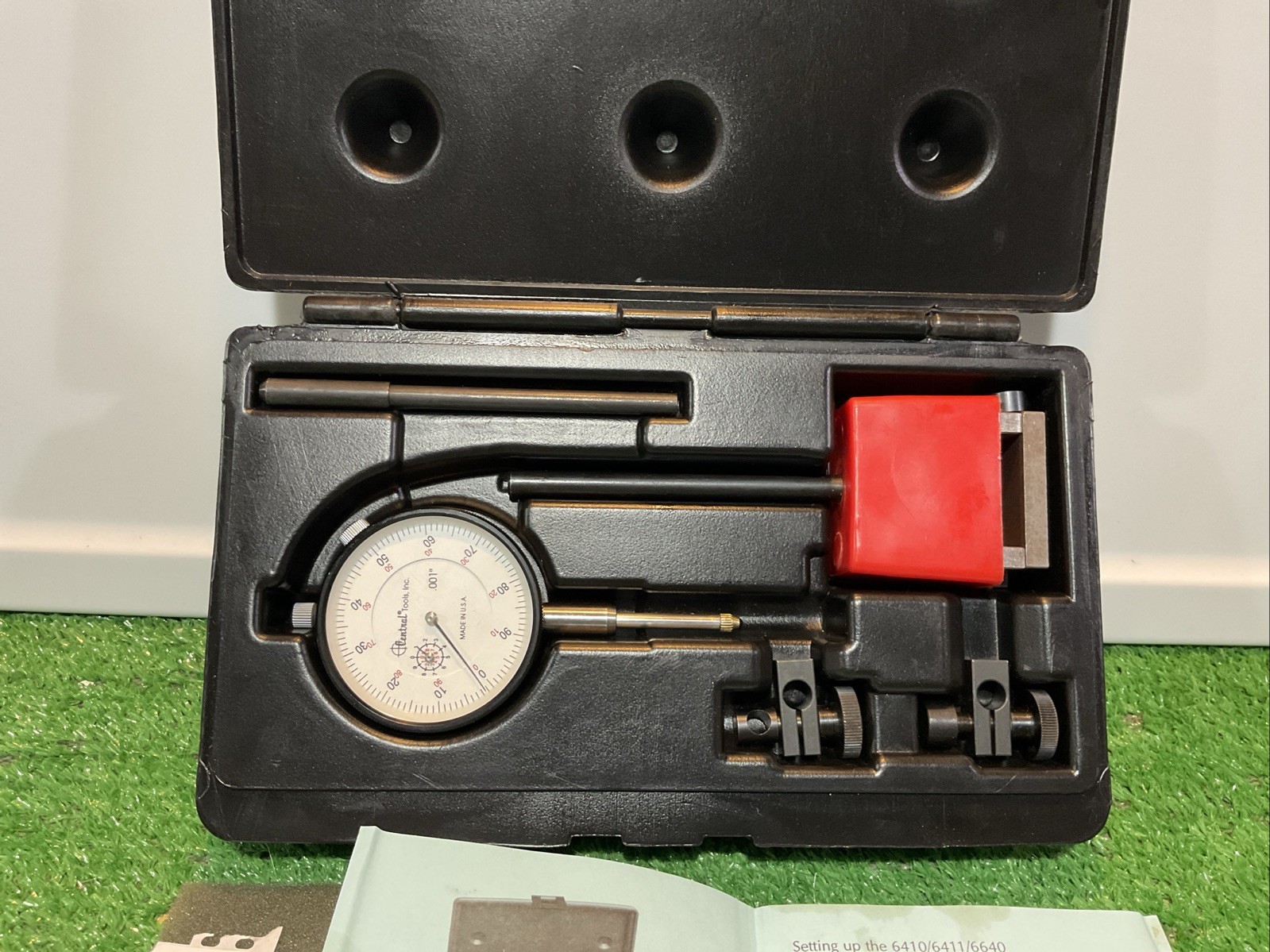 Central Tools 6405 Indicator Dial Set 0-100, 0.001″ Increments – Magnetic Base