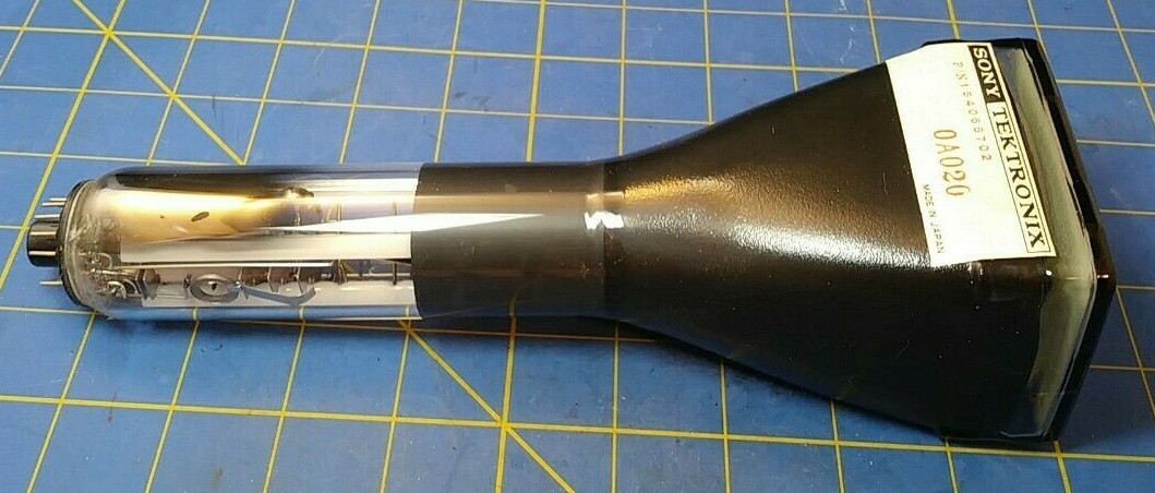 SONY/TEKTRONIX 0A020 rectangular CRT o’scope tube