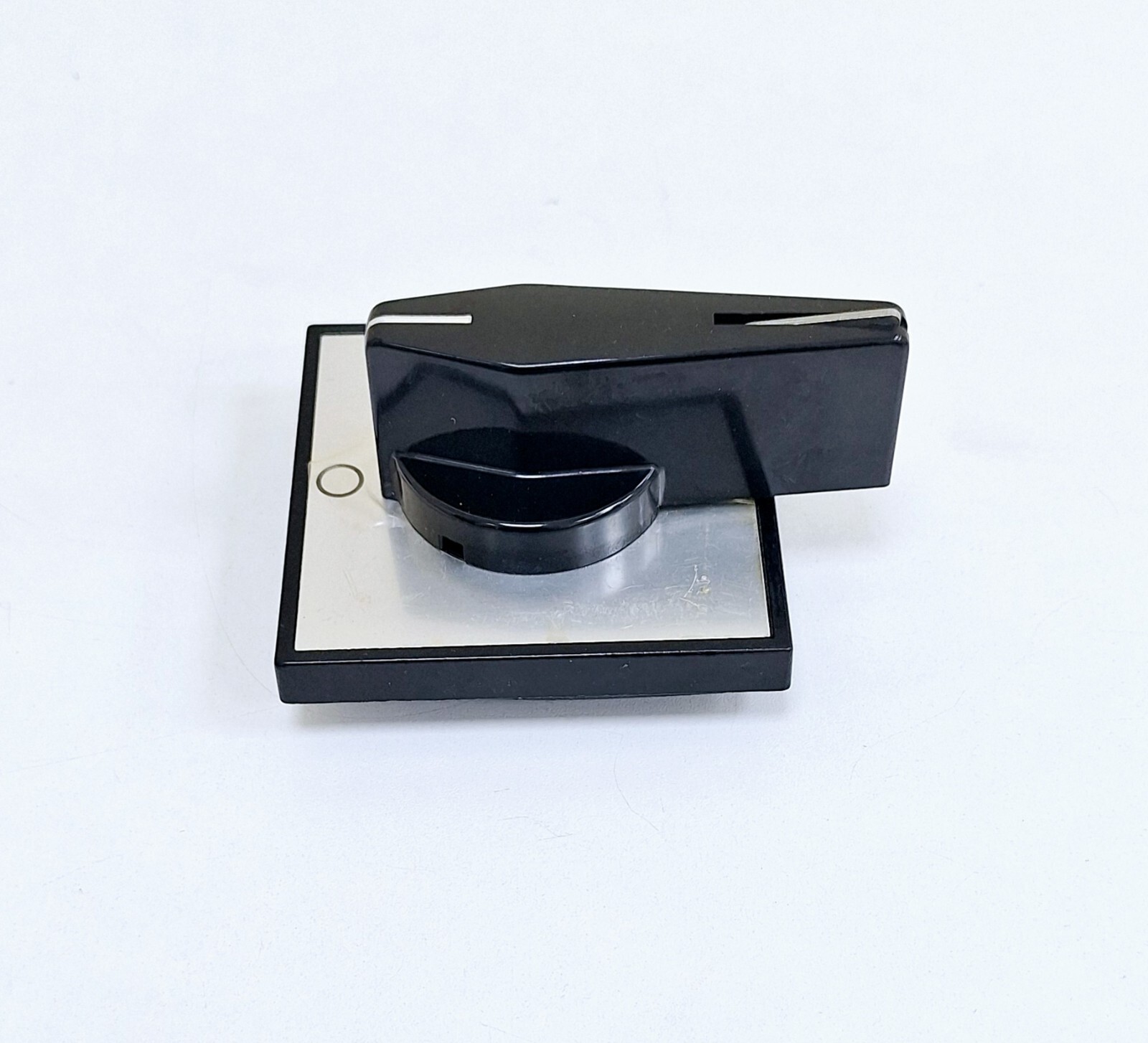 Siemens 8UC4 / 204-0LB01 MCC Type Handle Mechanism