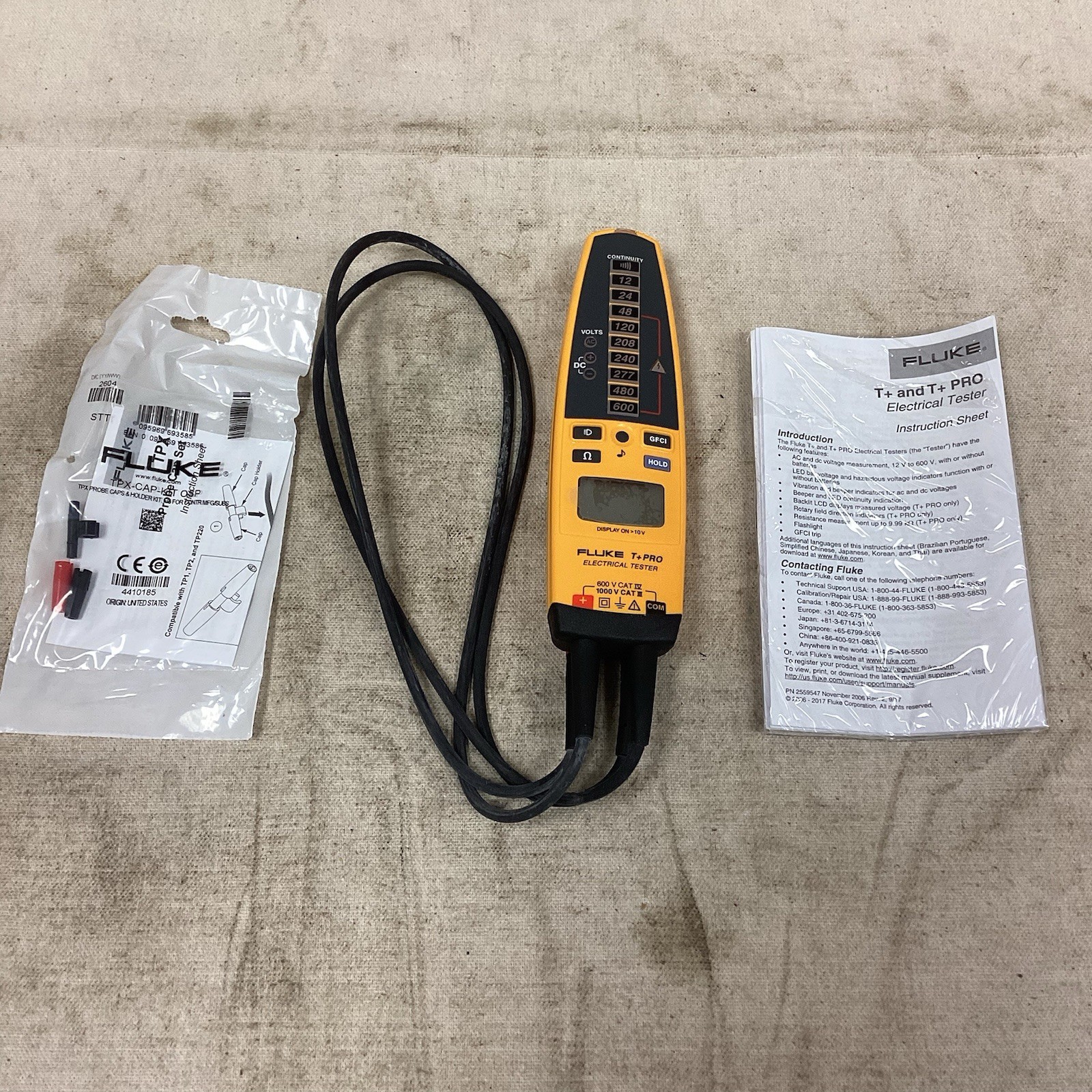 FLUKE Fluke-T+Pro Voltage Tester CAT III 1000V/CAT IV 600V