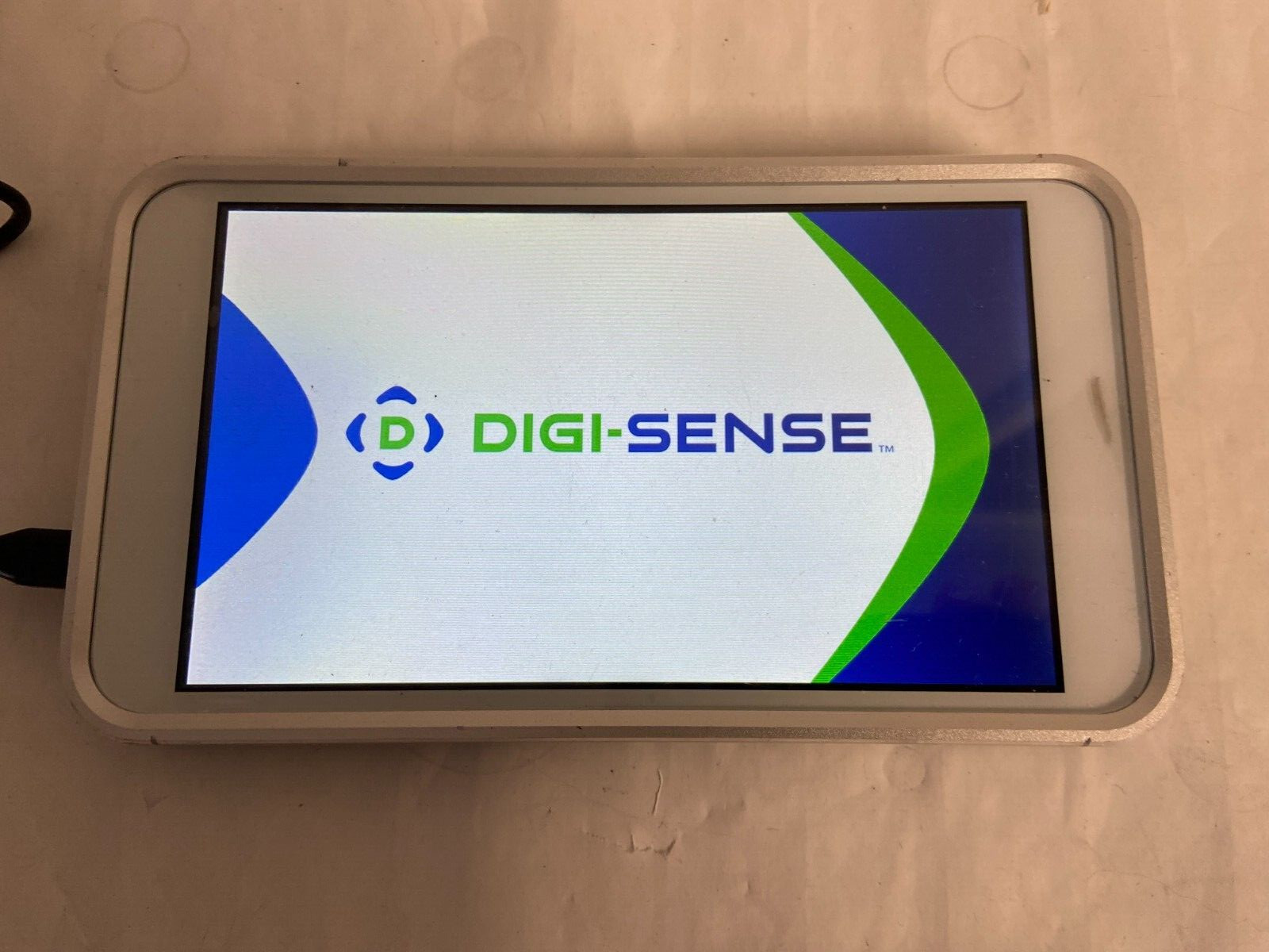 Digi-Sense 20250-40 Temperature/RH Touch Screen Recorder – New – Open box